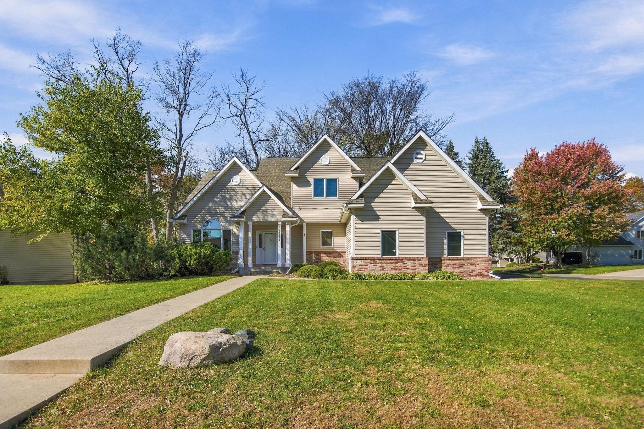 View of Residential at 17123 Jonathan Court, Lakeville MN 55044, Lakeville (65 of 77) - Mike Wilen | Minnesota Team Real Estate