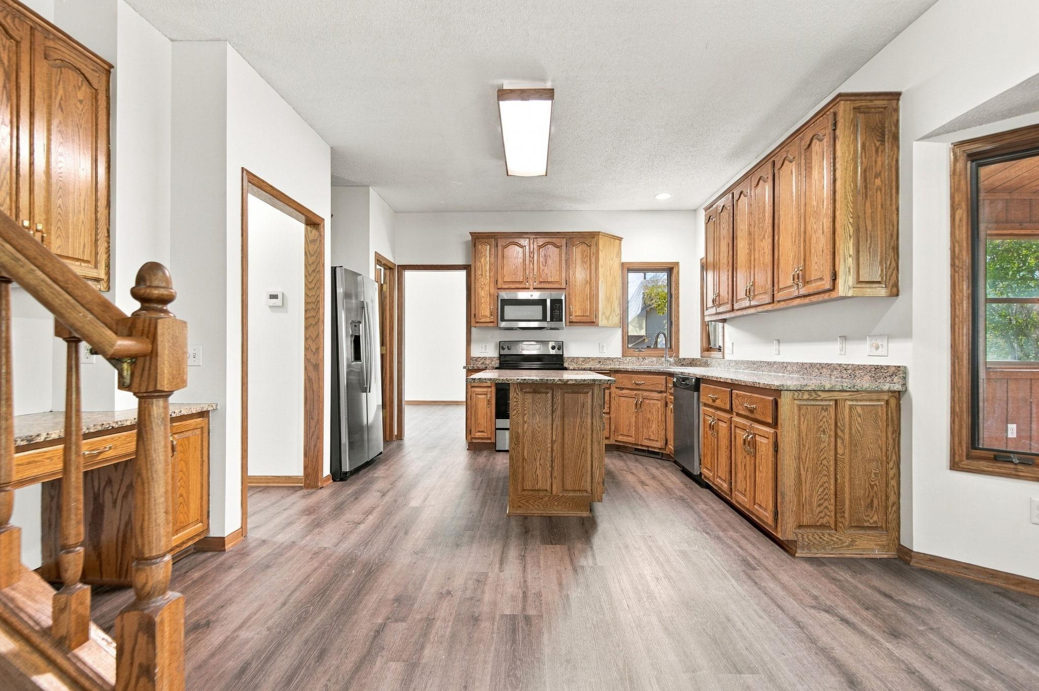 View of Residential at 17123 Jonathan Court, Lakeville MN 55044, Lakeville (32 of 77) - Mike Wilen | Minnesota Team Real Estate