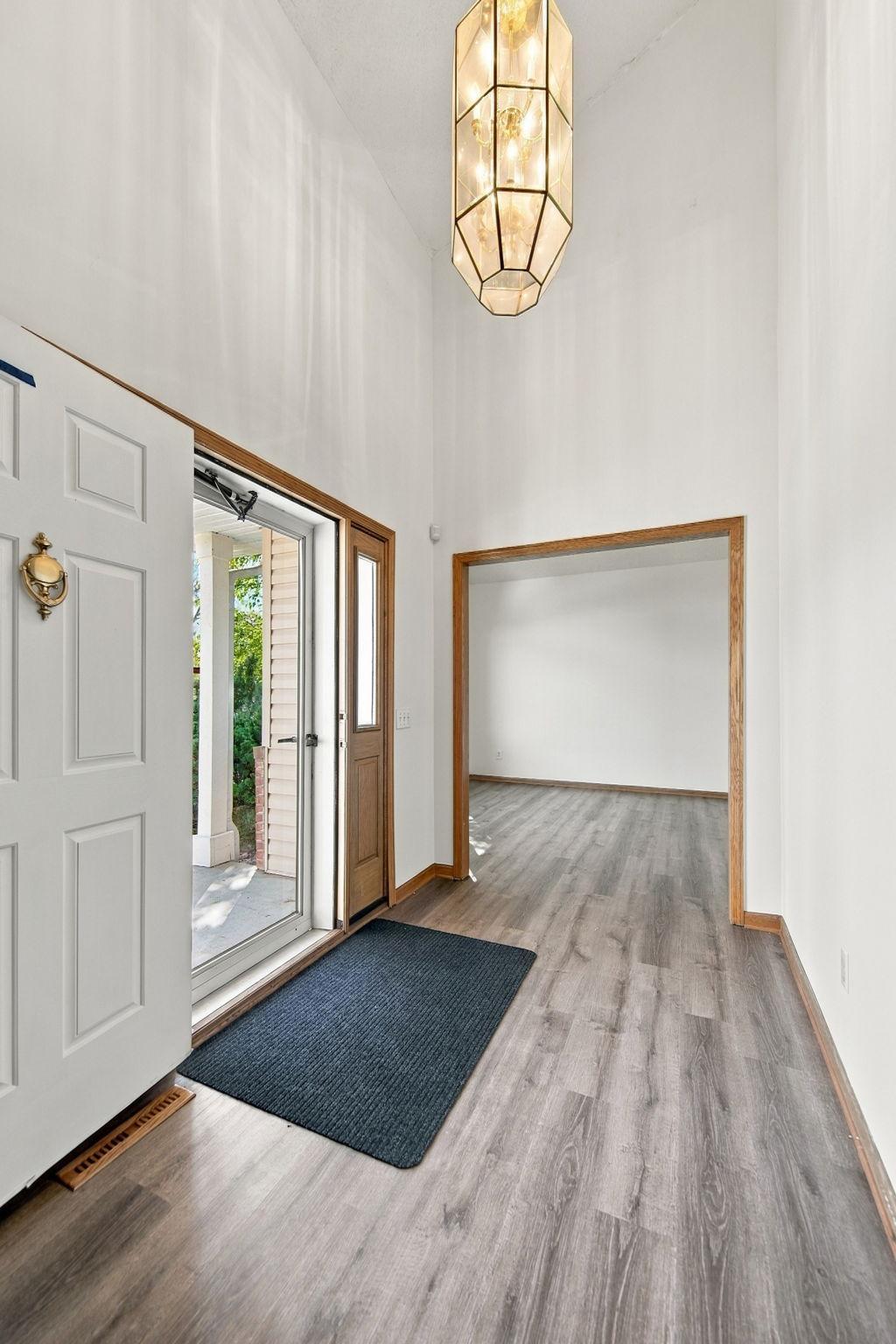 View of Residential at 17123 Jonathan Court, Lakeville MN 55044, Lakeville (10 of 77) - Mike Wilen | Minnesota Team Real Estate