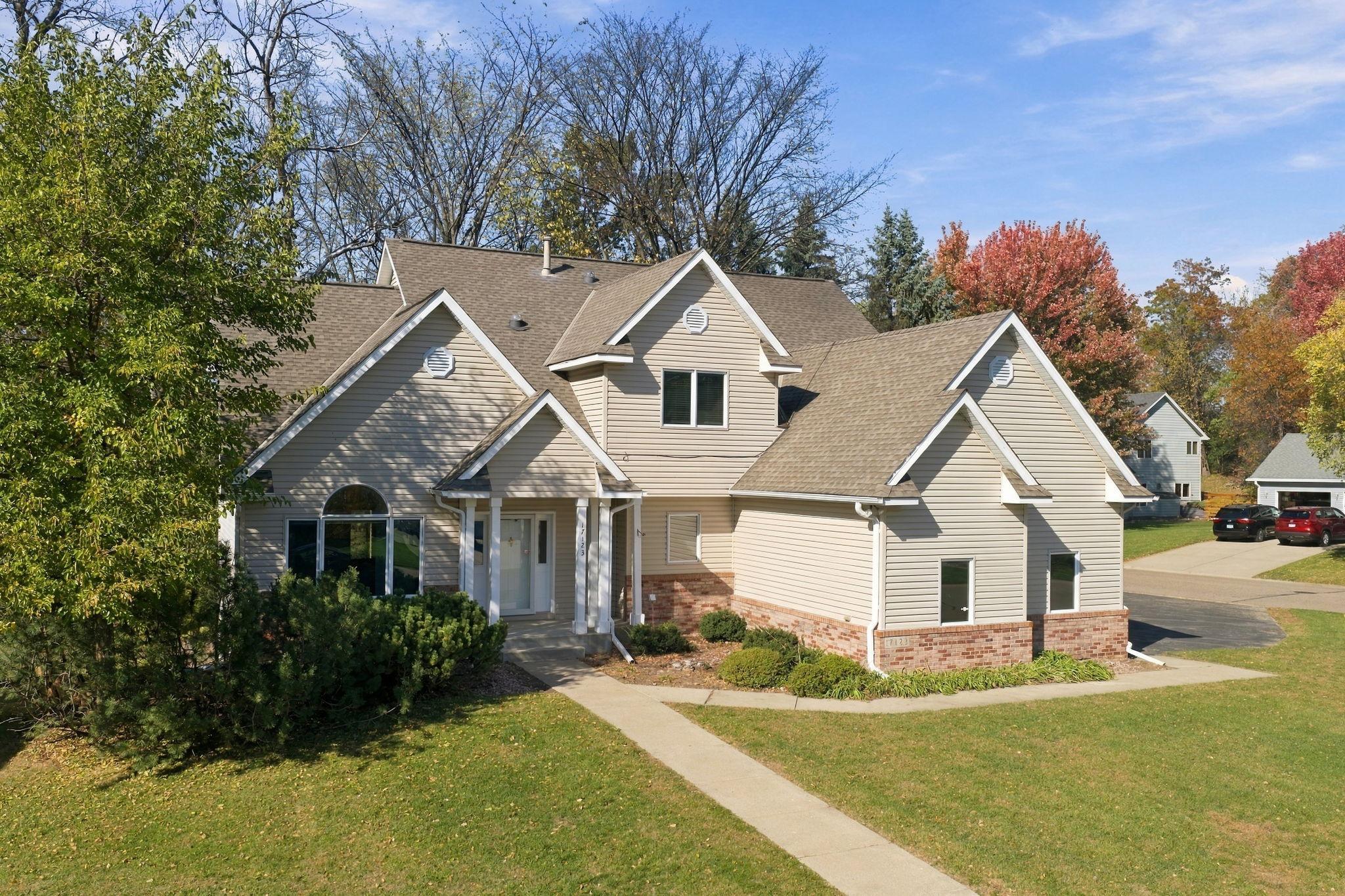 View of Residential at 17123 Jonathan Court, Lakeville MN 55044, Lakeville (4 of 77) - Mike Wilen | Minnesota Team Real Estate