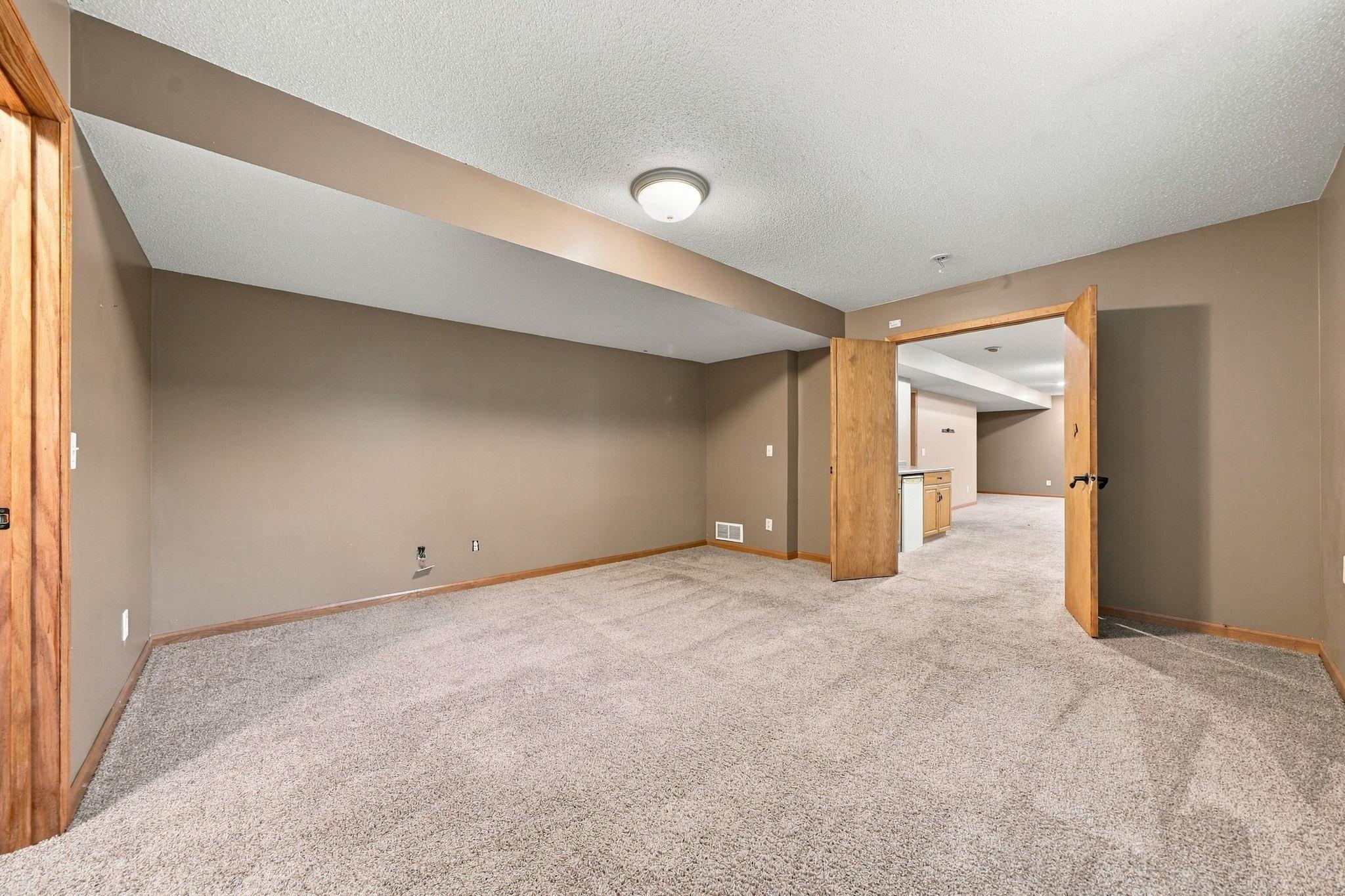 View of Residential at 17716 Hyde Park Avenue, Lakeville MN 55044, Lakeville (92 of 116) - Mike Wilen | Minnesota Team Real Estate