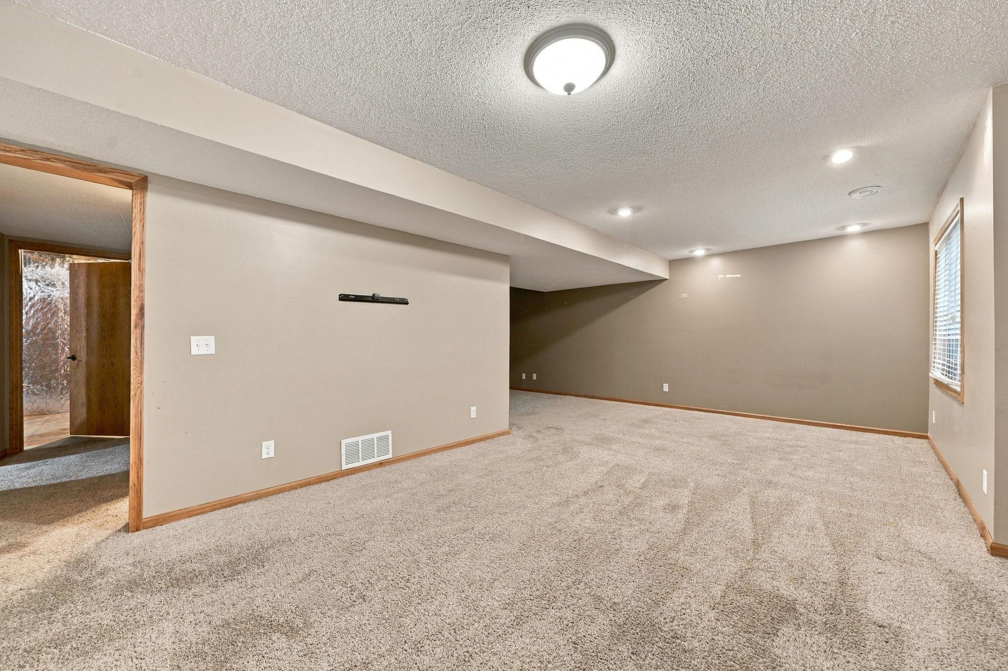 View of Residential at 17716 Hyde Park Avenue, Lakeville MN 55044, Lakeville (84 of 116) - Mike Wilen | Minnesota Team Real Estate