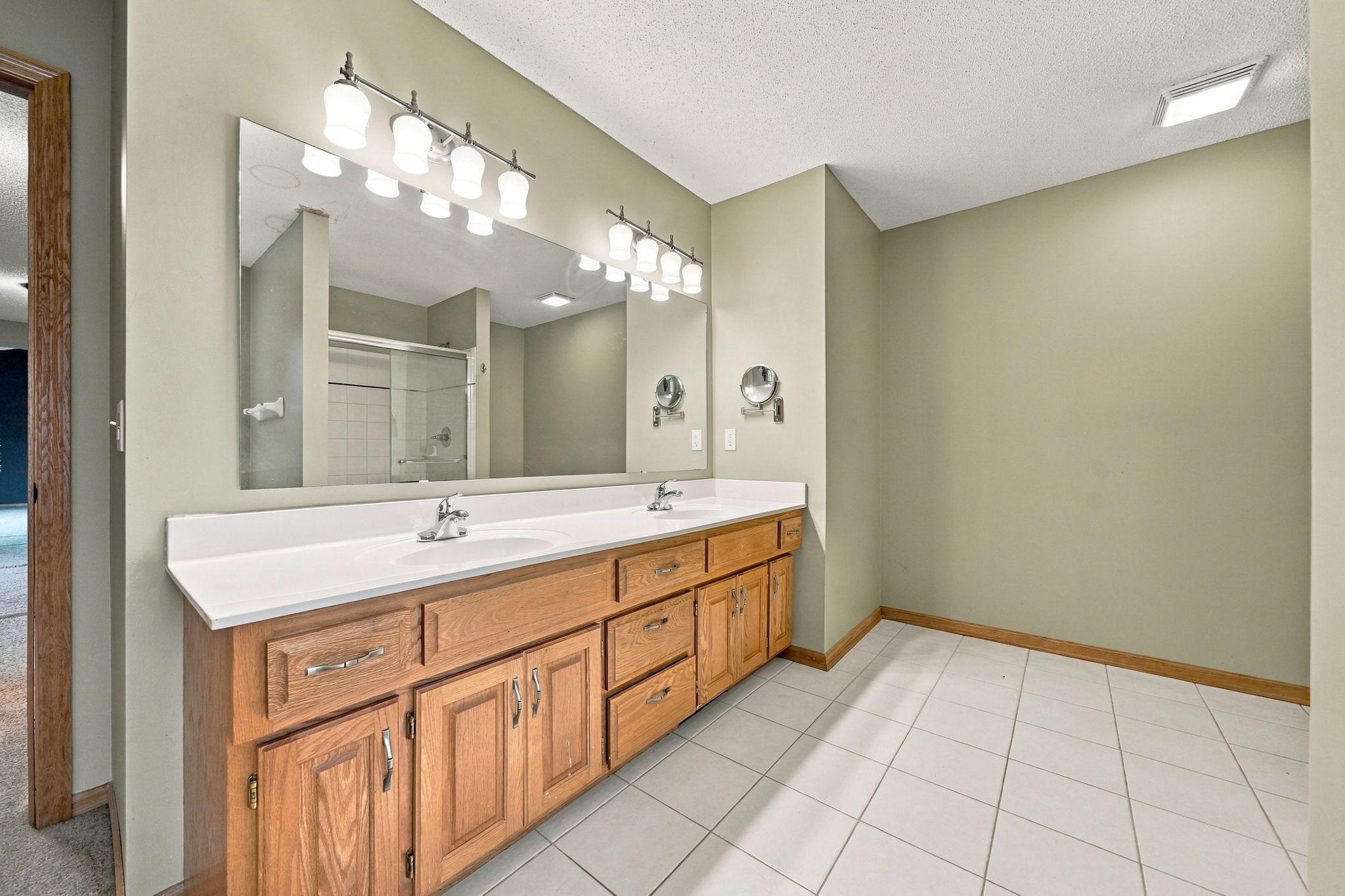 View of Residential at 17716 Hyde Park Avenue, Lakeville MN 55044, Lakeville (77 of 116) - Mike Wilen | Minnesota Team Real Estate