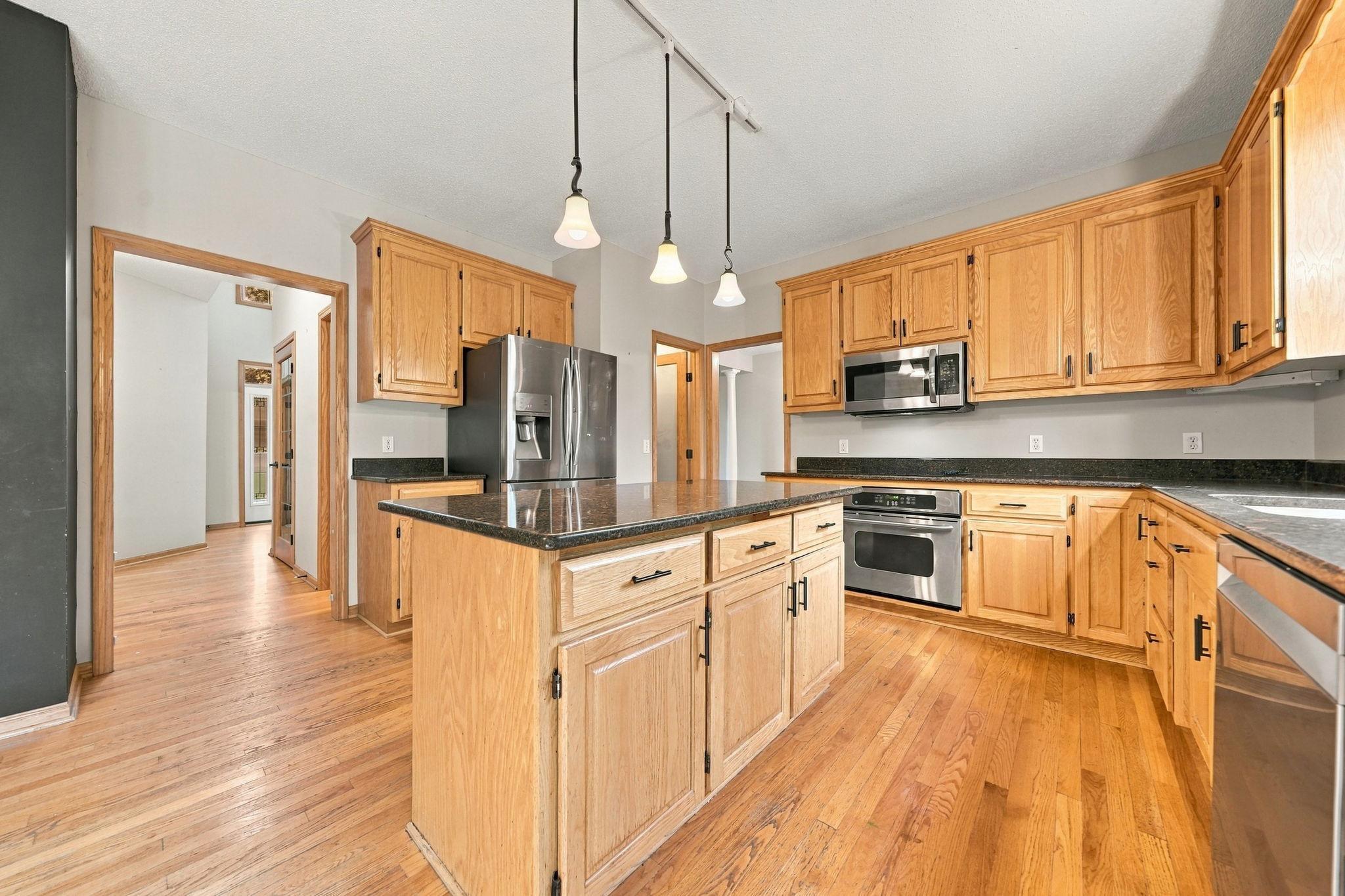 View of Residential at 17716 Hyde Park Avenue, Lakeville MN 55044, Lakeville (24 of 116) - Mike Wilen | Minnesota Team Real Estate