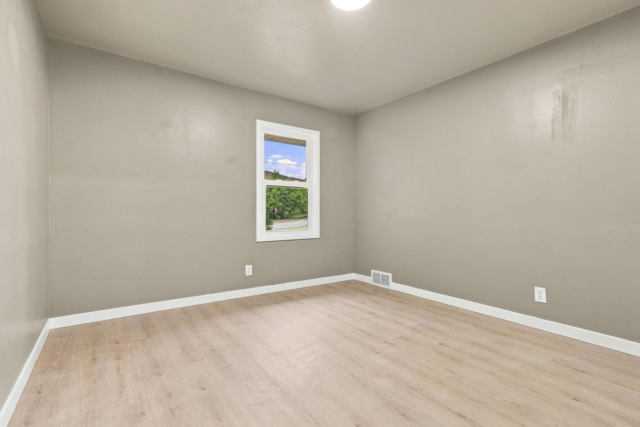 View of Residential at 1038 Larpenteur Avenue, Saint Paul MN 55113, Saint Paul (37 of 66) - Mike Wilen | Minnesota Team Real Estate