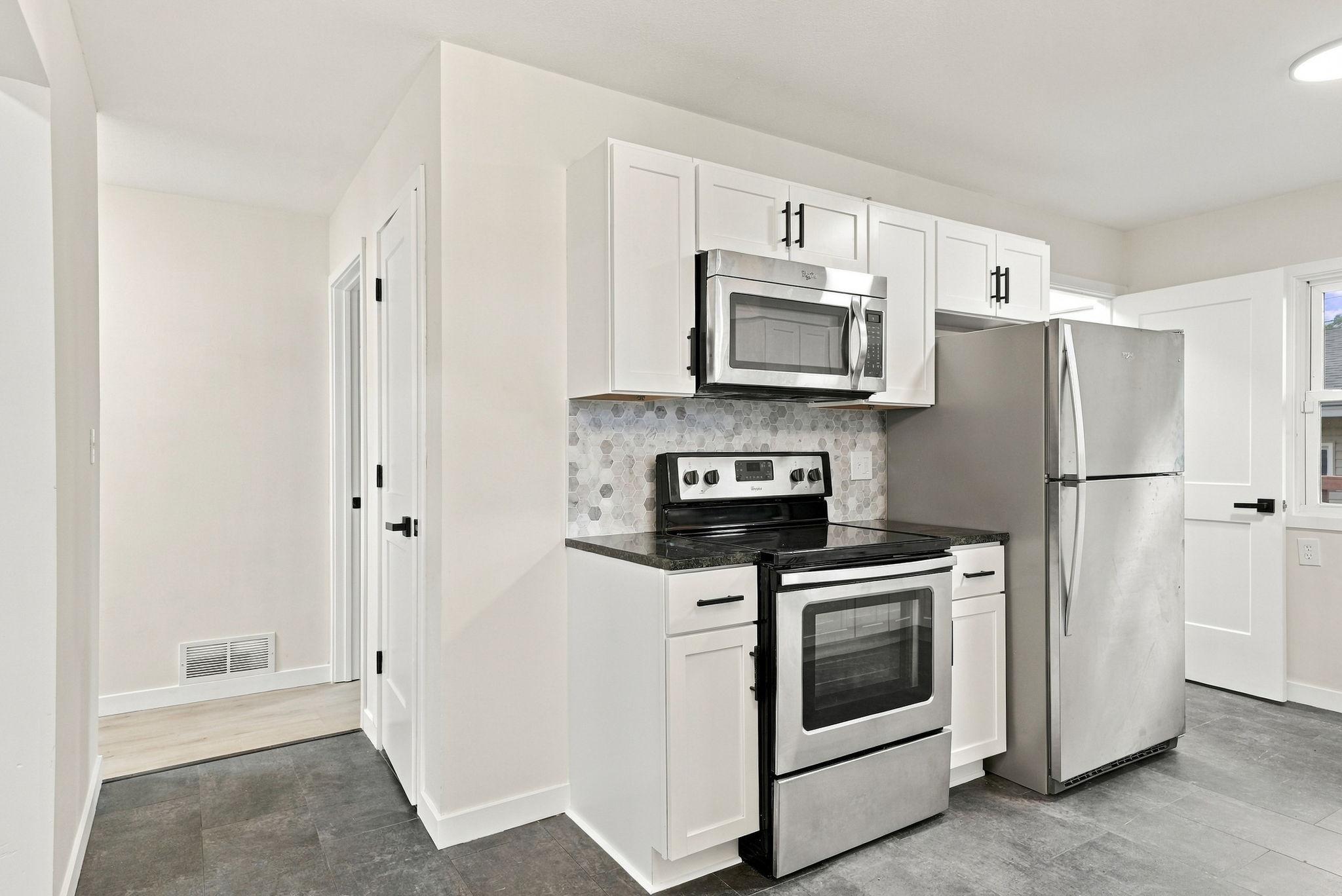 View of Residential at 1038 Larpenteur Avenue, Saint Paul MN 55113, Saint Paul (31 of 66) - Mike Wilen | Minnesota Team Real Estate
