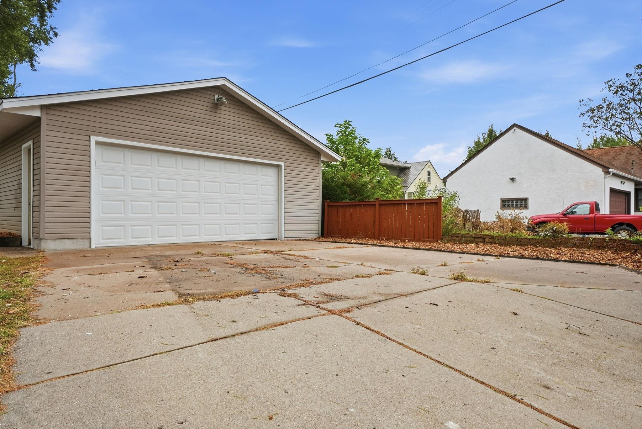 View of Residential at 1038 Larpenteur Avenue, Saint Paul MN 55113, Saint Paul (62 of 66) - Mike Wilen | Minnesota Team Real Estate