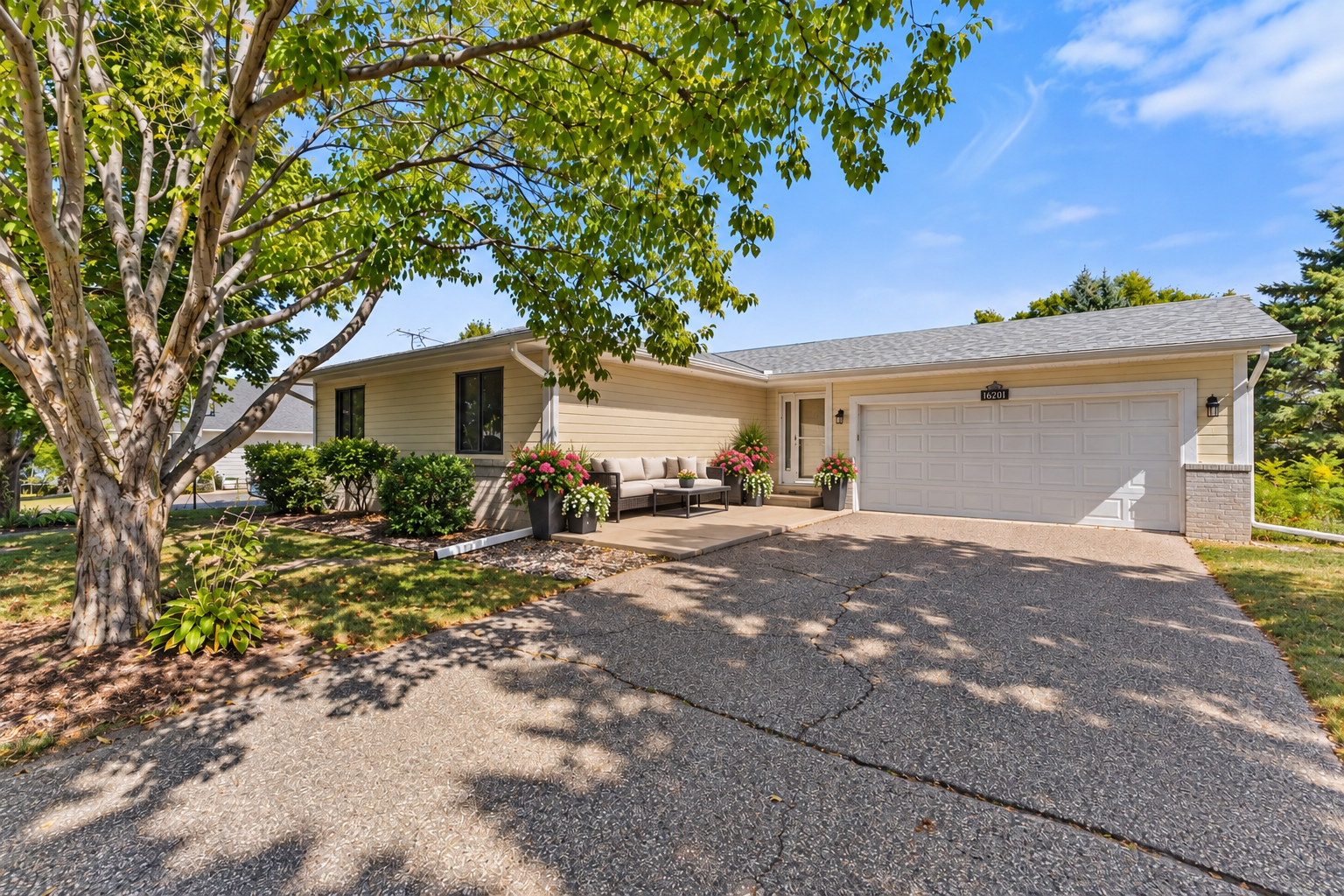 View of Single Family at 7291 Conestoga Court, Chanhassen - Mike Wilen | Minnesota Team Real Estate
