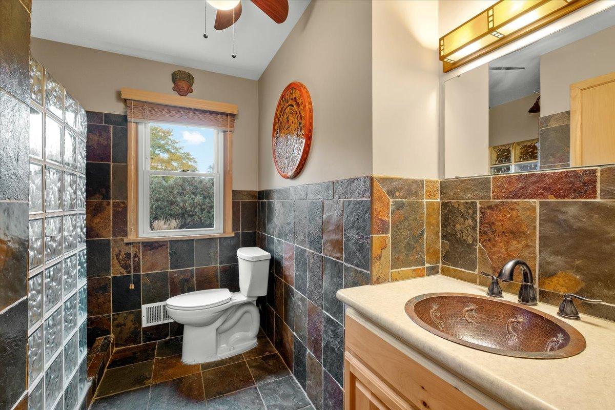 View of Residential at 140 Brunswick Avenue, Golden Valley MN 55416, Golden Valley (19 of 41) - Mike Wilen | Minnesota Team Real Estate