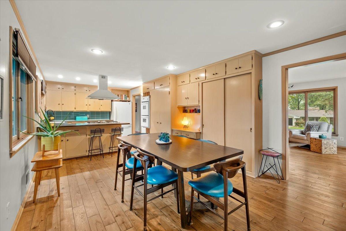 View of Residential at 140 Brunswick Avenue, Golden Valley MN 55416, Golden Valley (9 of 41) - Mike Wilen | Minnesota Team Real Estate