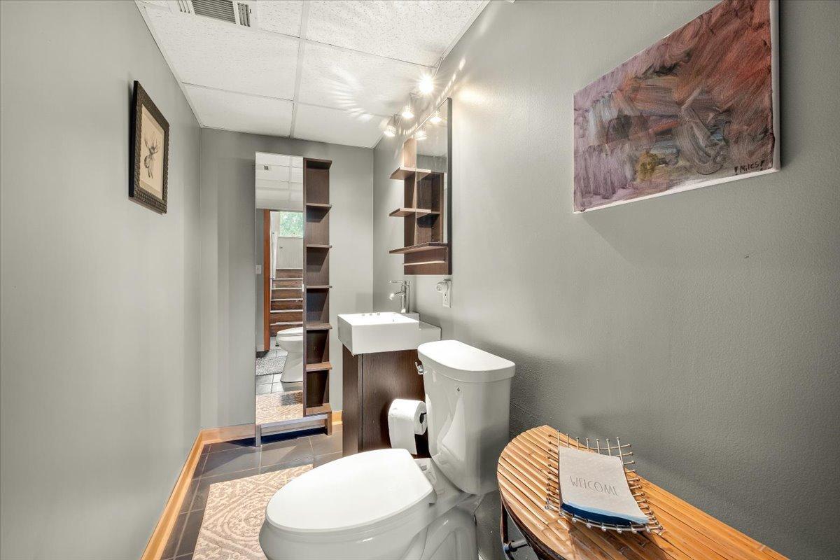 View of Residential at 140 Brunswick Avenue, Golden Valley MN 55416, Golden Valley (31 of 41) - Mike Wilen | Minnesota Team Real Estate