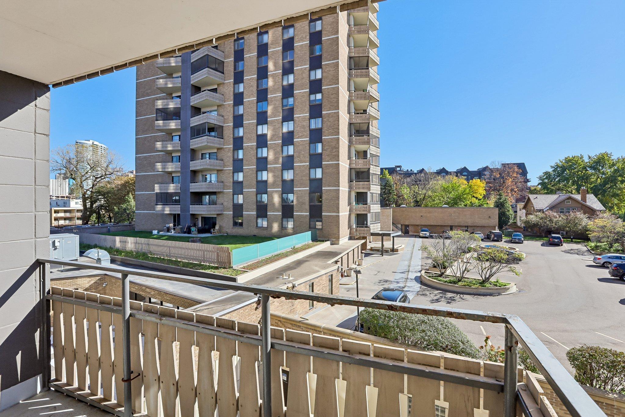 View of Residential at 410 Groveland Avenue #305, Minneapolis MN 55403, Minneapolis (26 of 41) - Mike Wilen | Minnesota Team Real Estate