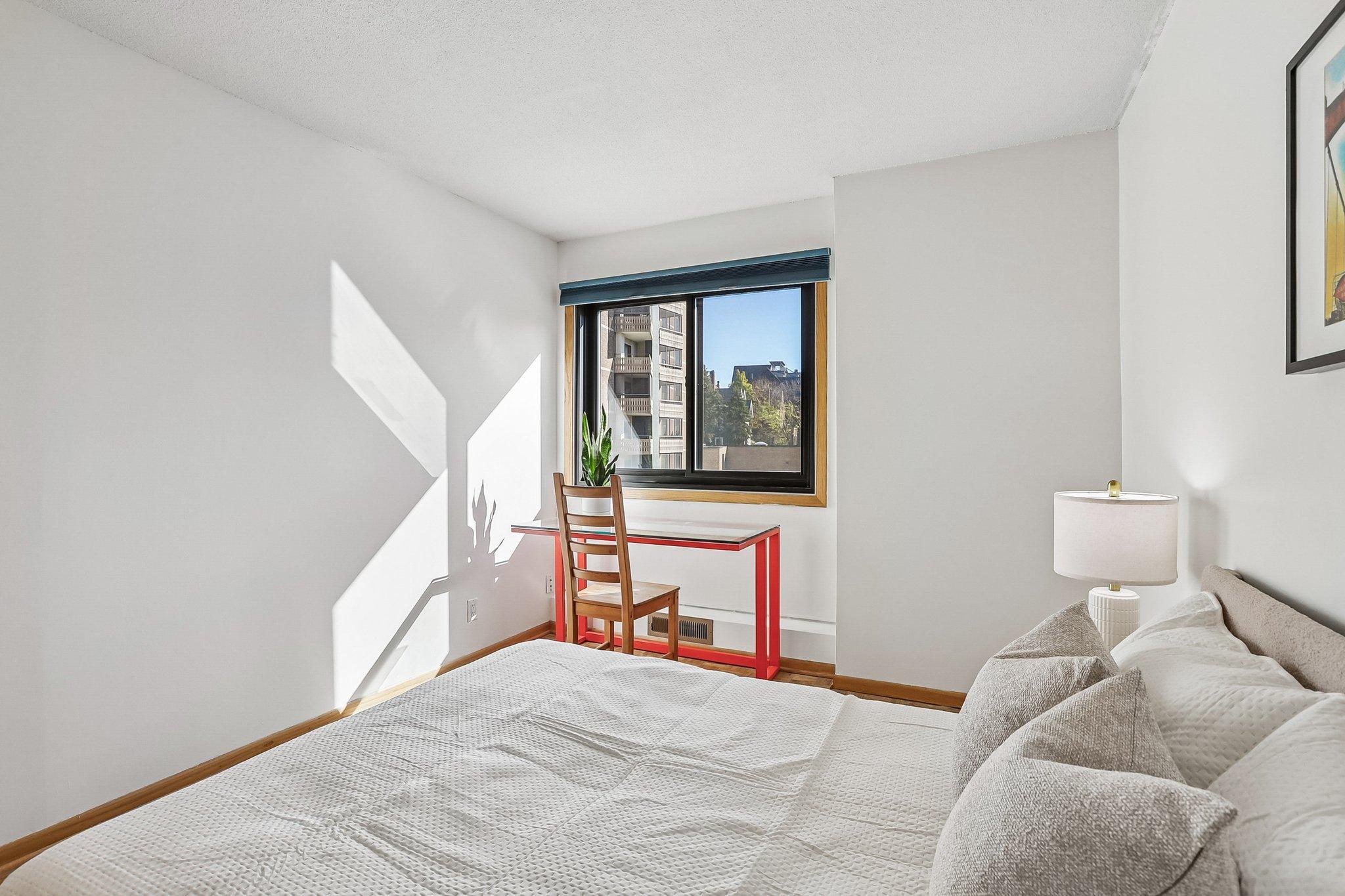 View of Residential at 410 Groveland Avenue #305, Minneapolis MN 55403, Minneapolis (17 of 41) - Mike Wilen | Minnesota Team Real Estate