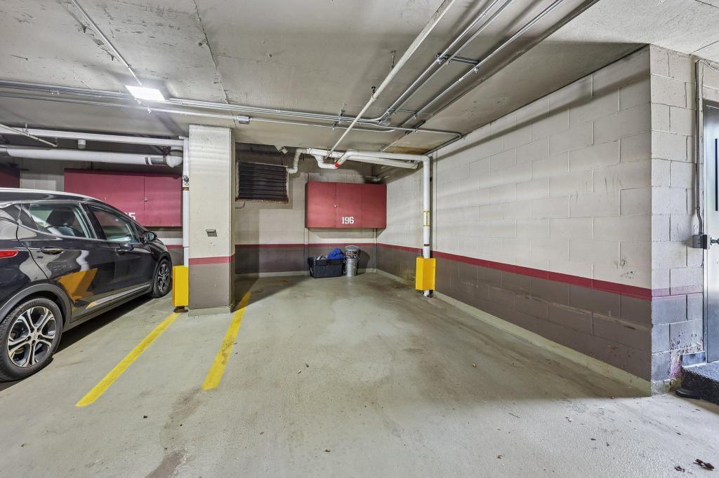 View of Residential at 410 Groveland Avenue #305, Minneapolis MN 55403, Minneapolis (34 of 41) - Mike Wilen | Minnesota Team Real Estate