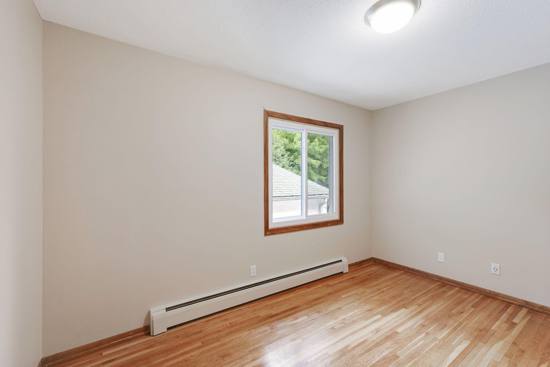 View of Residential Income at 305-307 Reno Street, Wayzata MN 55391, Wayzata (18 of 32) - Mike Wilen | Minnesota Team Real Estate