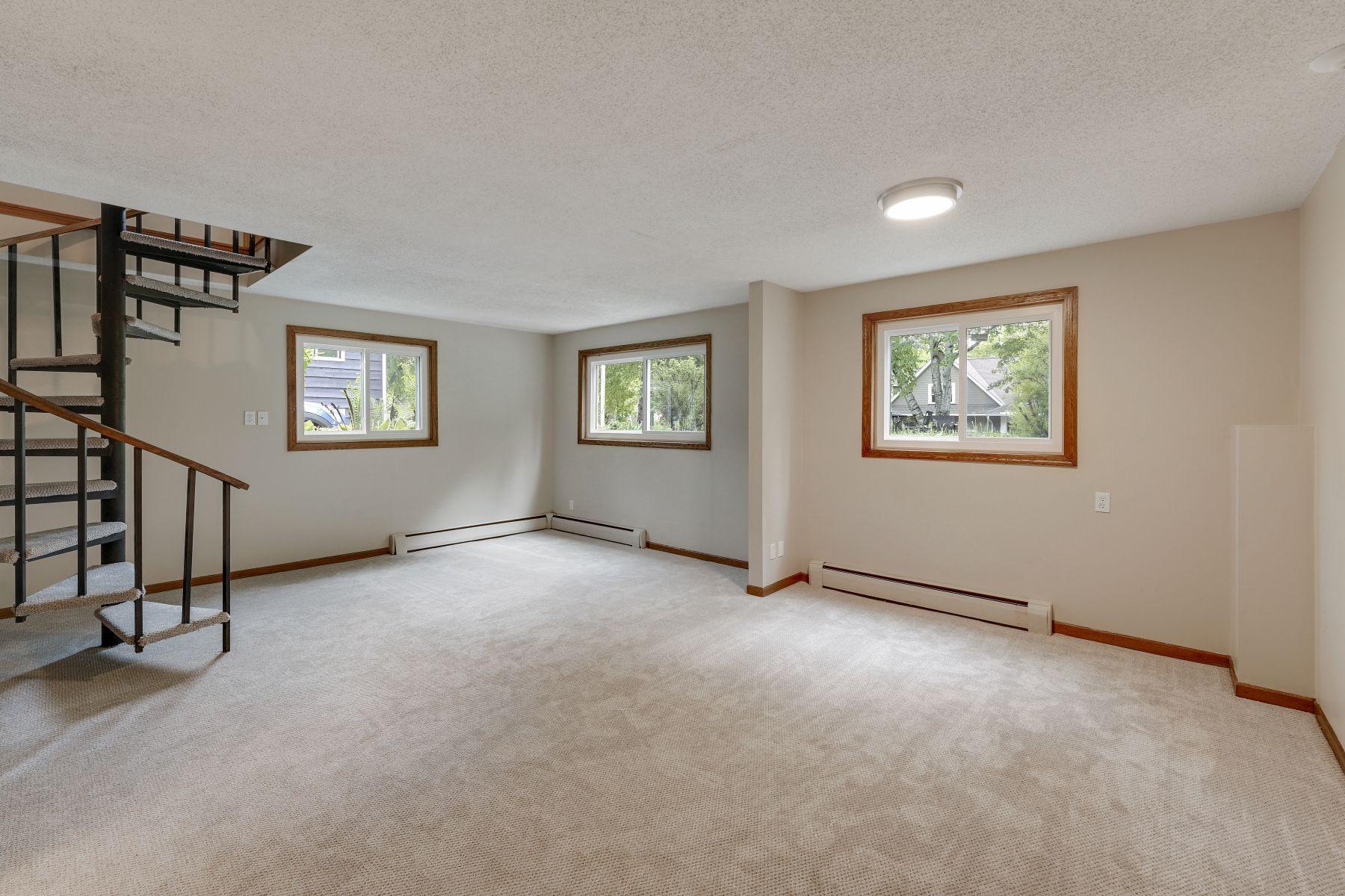 View of Residential Income at 305-307 Reno Street, Wayzata MN 55391, Wayzata (3 of 32) - Mike Wilen | Minnesota Team Real Estate