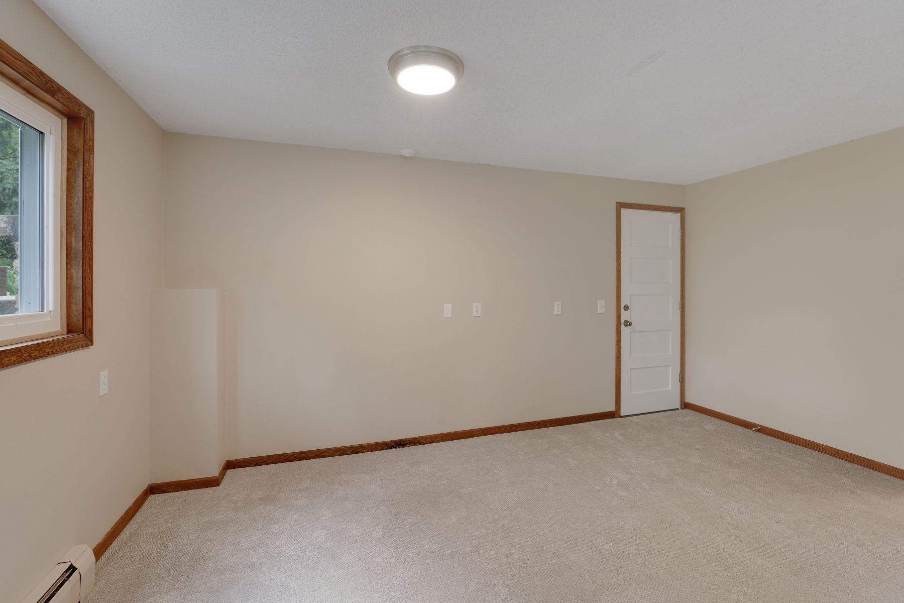 View of Residential Income at 305-307 Reno Street, Wayzata MN 55391, Wayzata (11 of 32) - Mike Wilen | Minnesota Team Real Estate