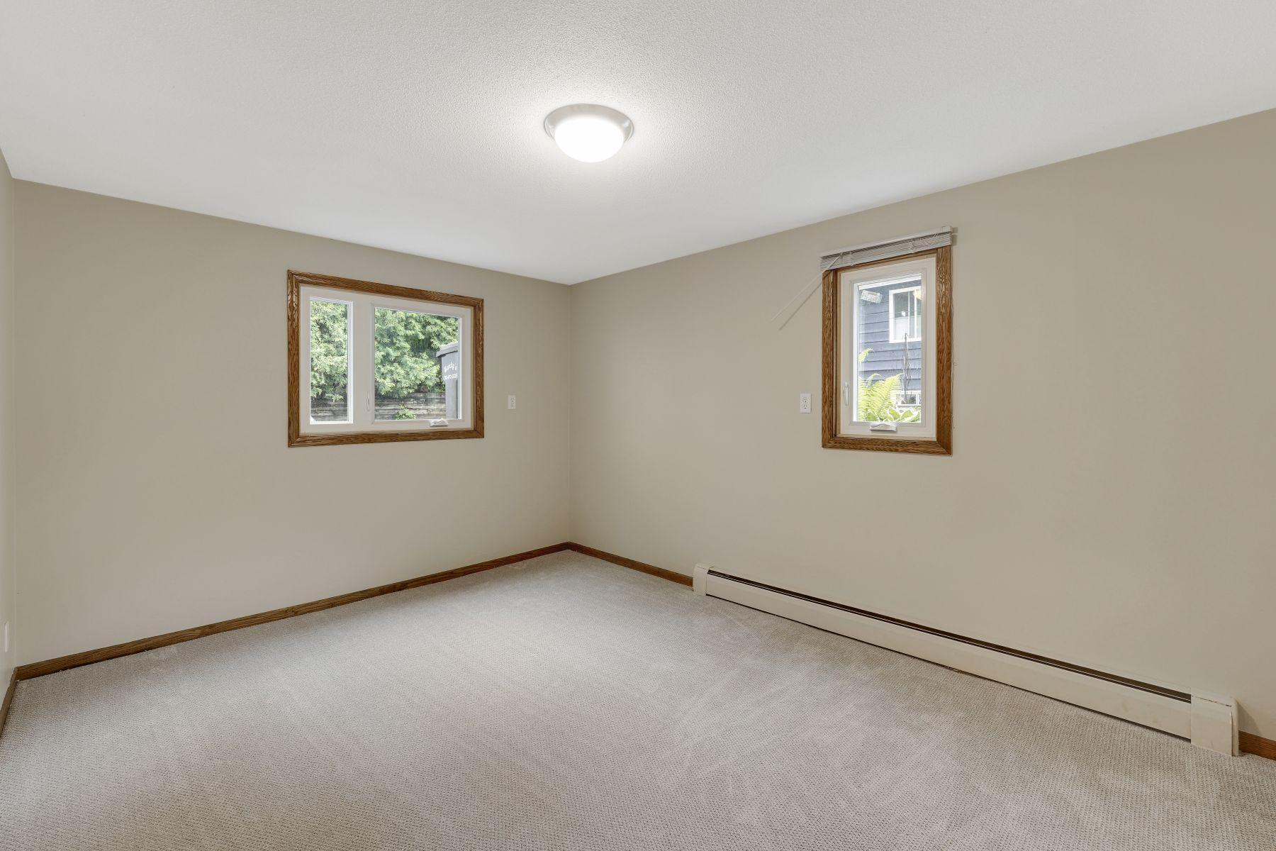 View of Residential Income at 305-307 Reno Street, Wayzata MN 55391, Wayzata (8 of 32) - Mike Wilen | Minnesota Team Real Estate