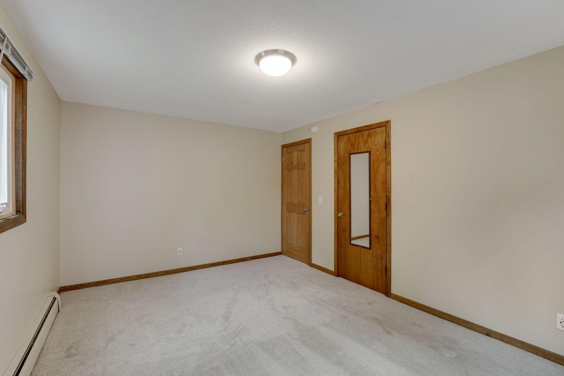 View of Residential Income at 305-307 Reno Street, Wayzata MN 55391, Wayzata (6 of 32) - Mike Wilen | Minnesota Team Real Estate
