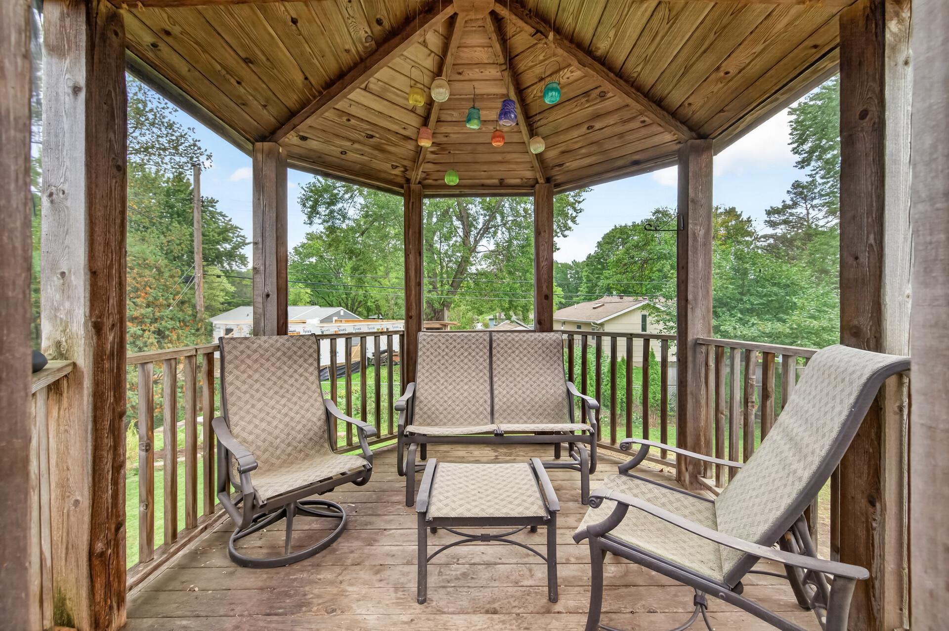 View of Residential at 13819 Bellevue Drive, Minnetonka MN 55345, Minnetonka (40 of 45) - Mike Wilen | Minnesota Team Real Estate