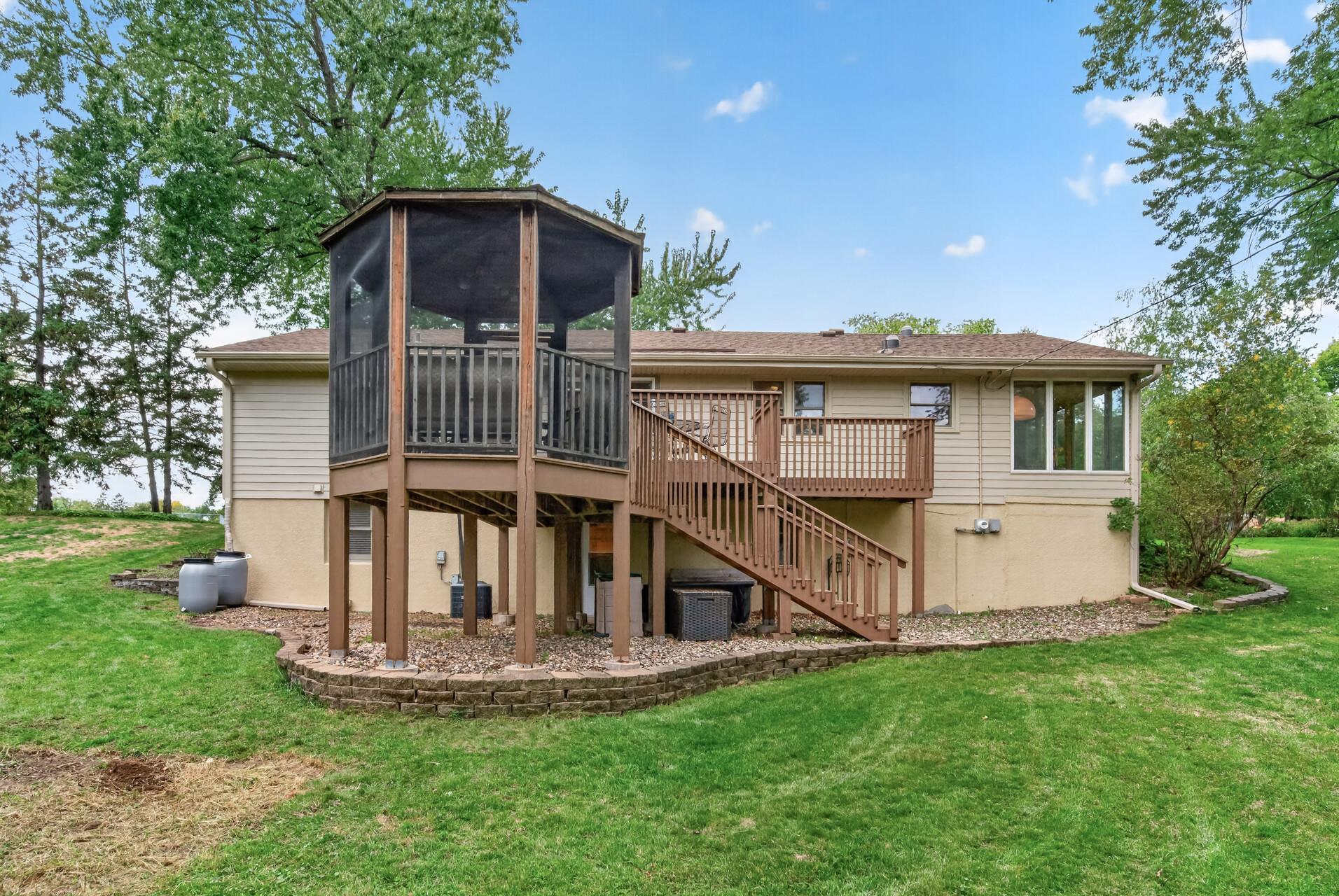 View of Residential at 13819 Bellevue Drive, Minnetonka MN 55345, Minnetonka (34 of 45) - Mike Wilen | Minnesota Team Real Estate
