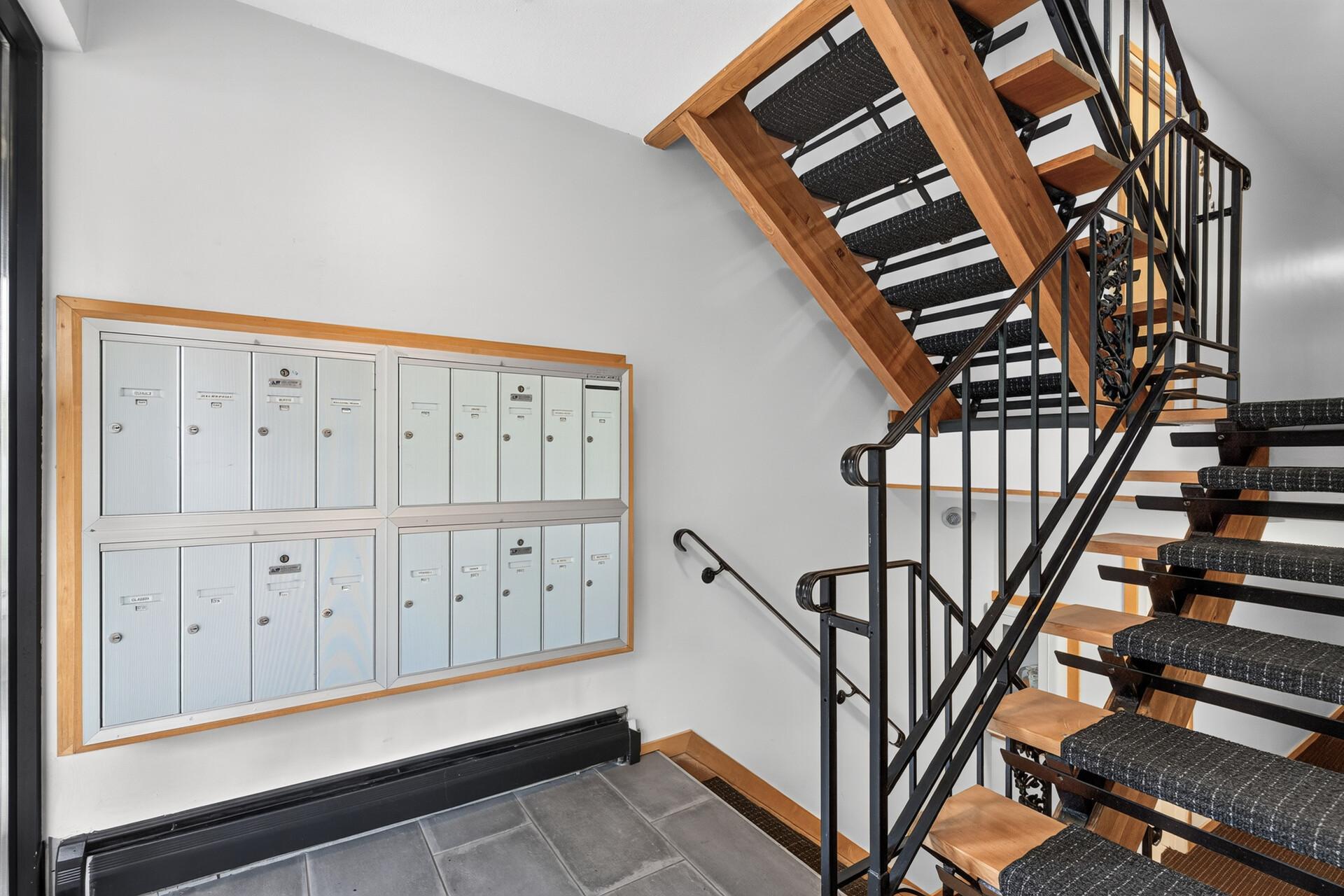 View of Residential at 3844 Nicollet Avenue #305, Minneapolis MN 55409, Minneapolis (20 of 30) - Mike Wilen | Minnesota Team Real Estate