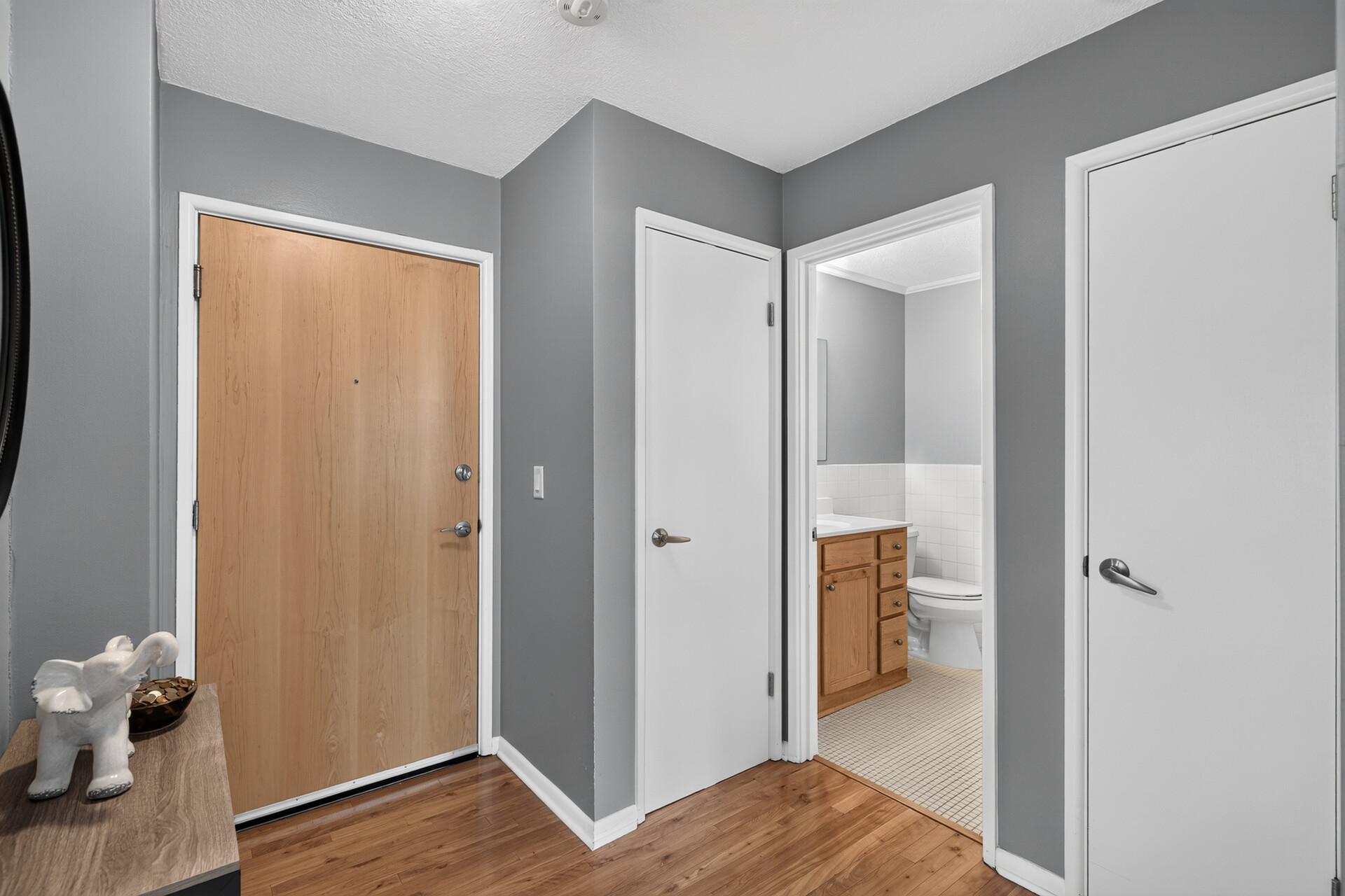 View of Residential at 3844 Nicollet Avenue #305, Minneapolis MN 55409, Minneapolis (26 of 30) - Mike Wilen | Minnesota Team Real Estate