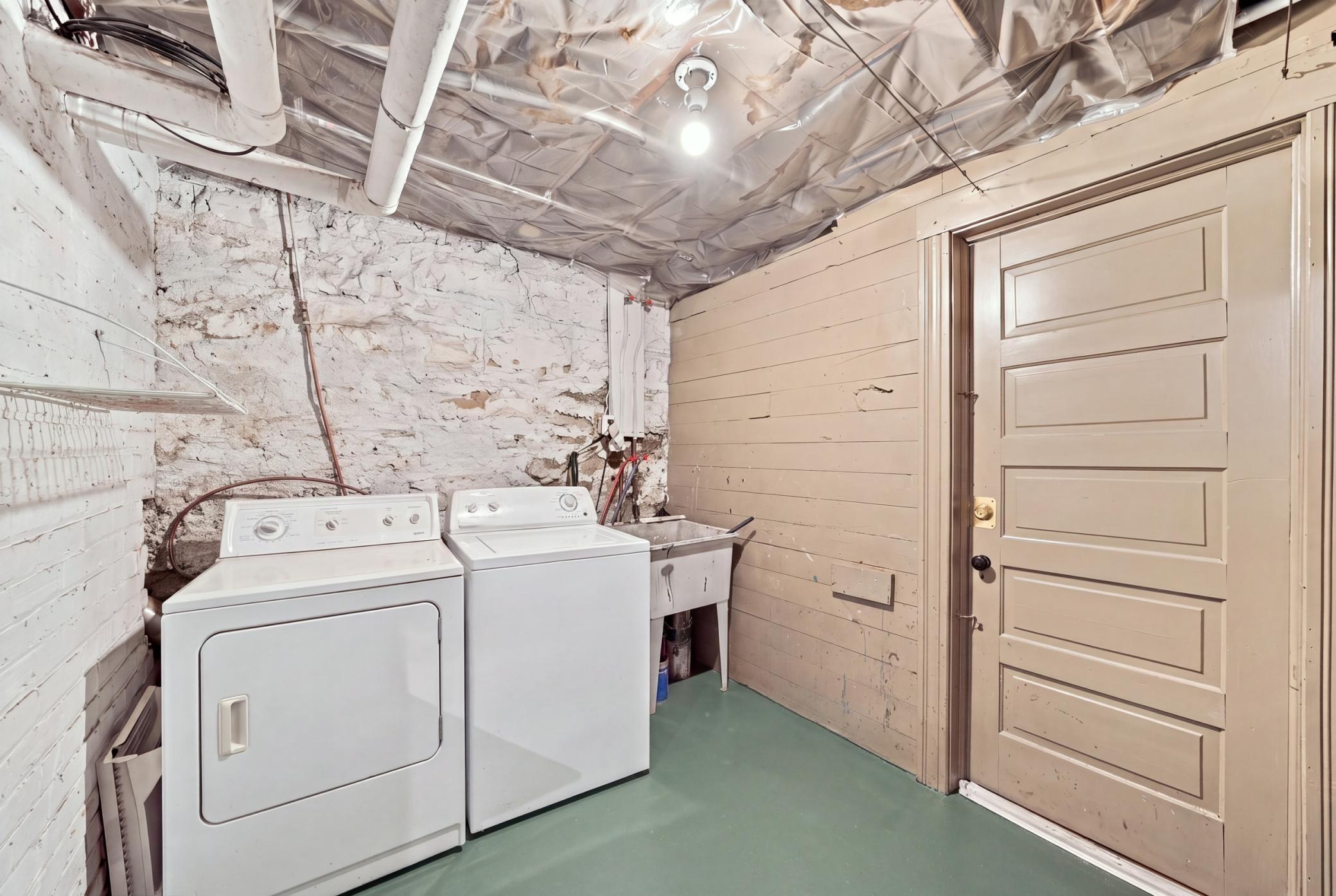 View of Residential Income at 2752 Chicago Avenue, Minneapolis MN 55407, Minneapolis (48 of 50) - Mike Wilen | Minnesota Team Real Estate