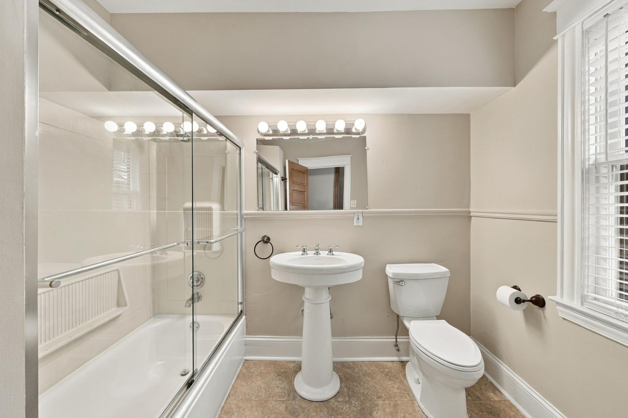 View of Residential Income at 2752 Chicago Avenue, Minneapolis MN 55407, Minneapolis (18 of 50) - Mike Wilen | Minnesota Team Real Estate