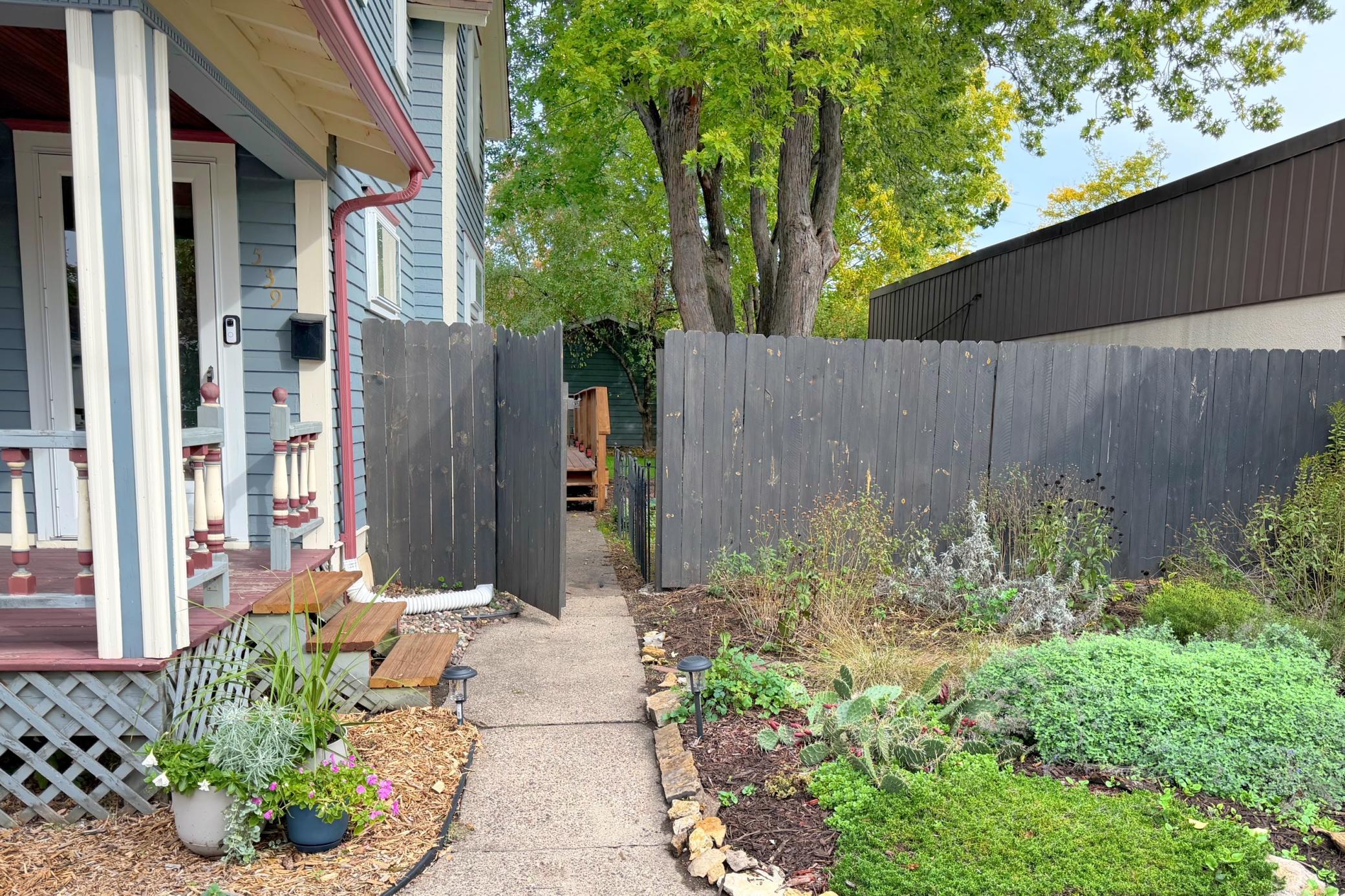 View of Residential at 539 Saint Clair Avenue, Saint Paul MN 55102, Saint Paul (32 of 34) - Mike Wilen | Minnesota Team Real Estate