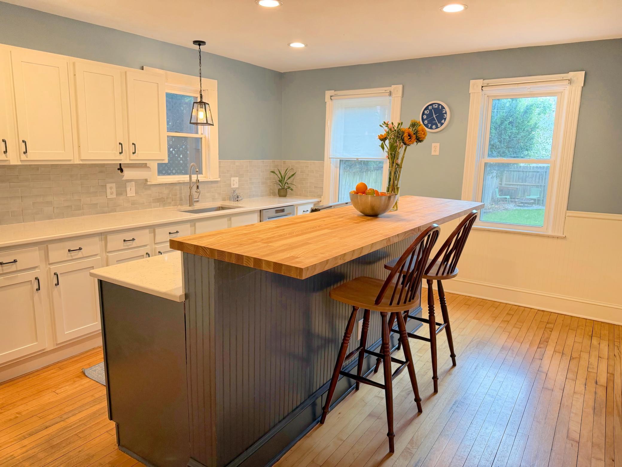View of Single Family at 539 Saint Clair Avenue, Saint Paul - Mike Wilen | Minnesota Team Real Estate