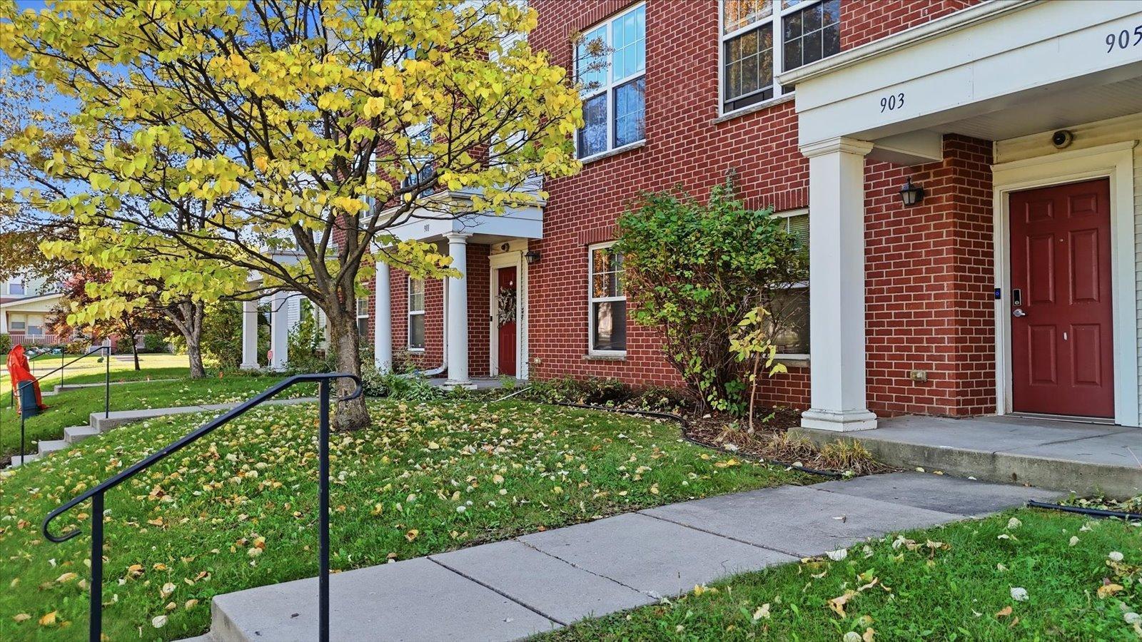 View of Residential at 903 8th Avenue, Minneapolis MN 55411, Minneapolis (3 of 50) - Mike Wilen | Minnesota Team Real Estate