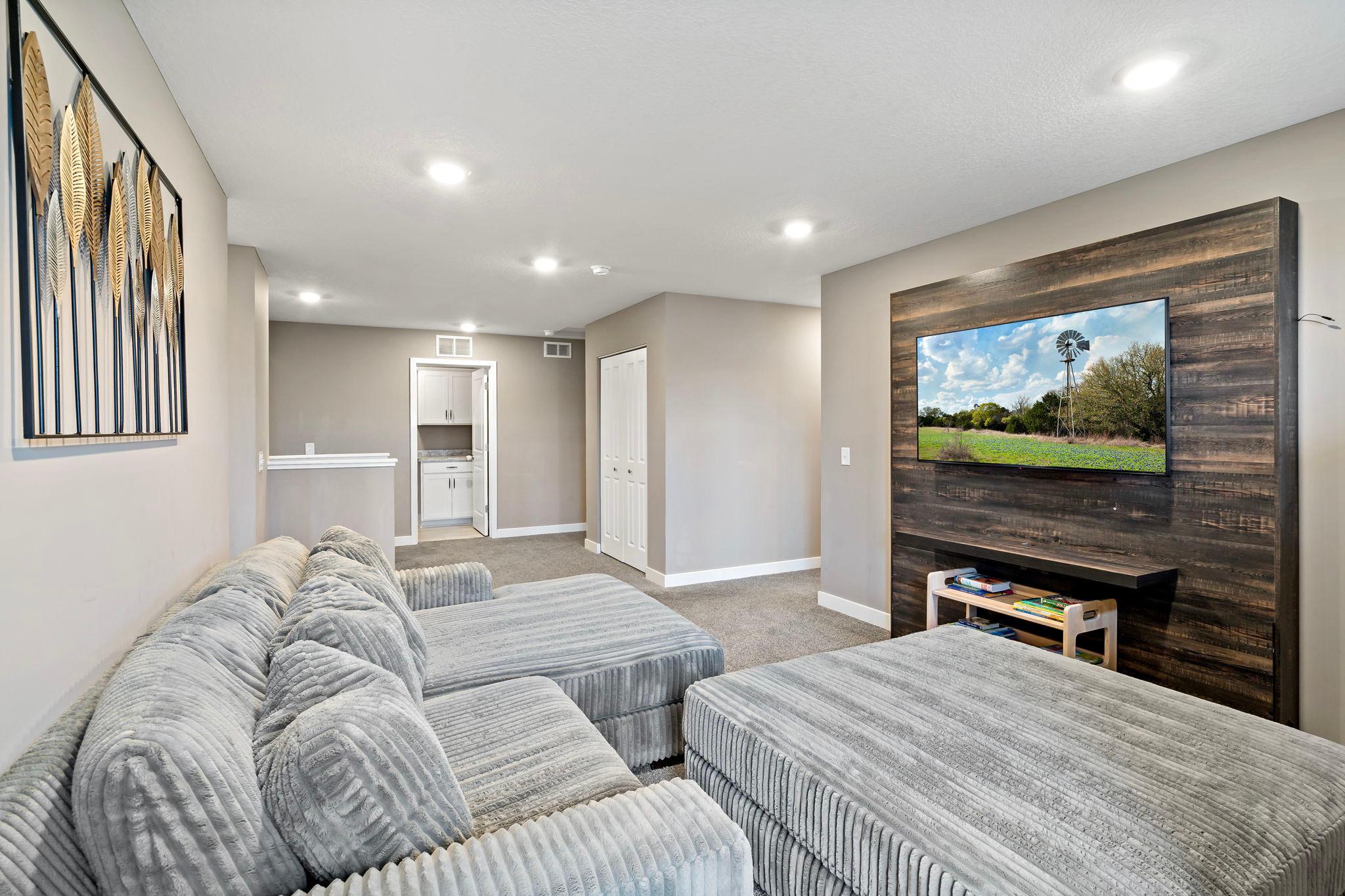 View of Residential at 2140 Windermere Circle, Shakopee MN 55379, Shakopee (17 of 42) - Mike Wilen | Minnesota Team Real Estate