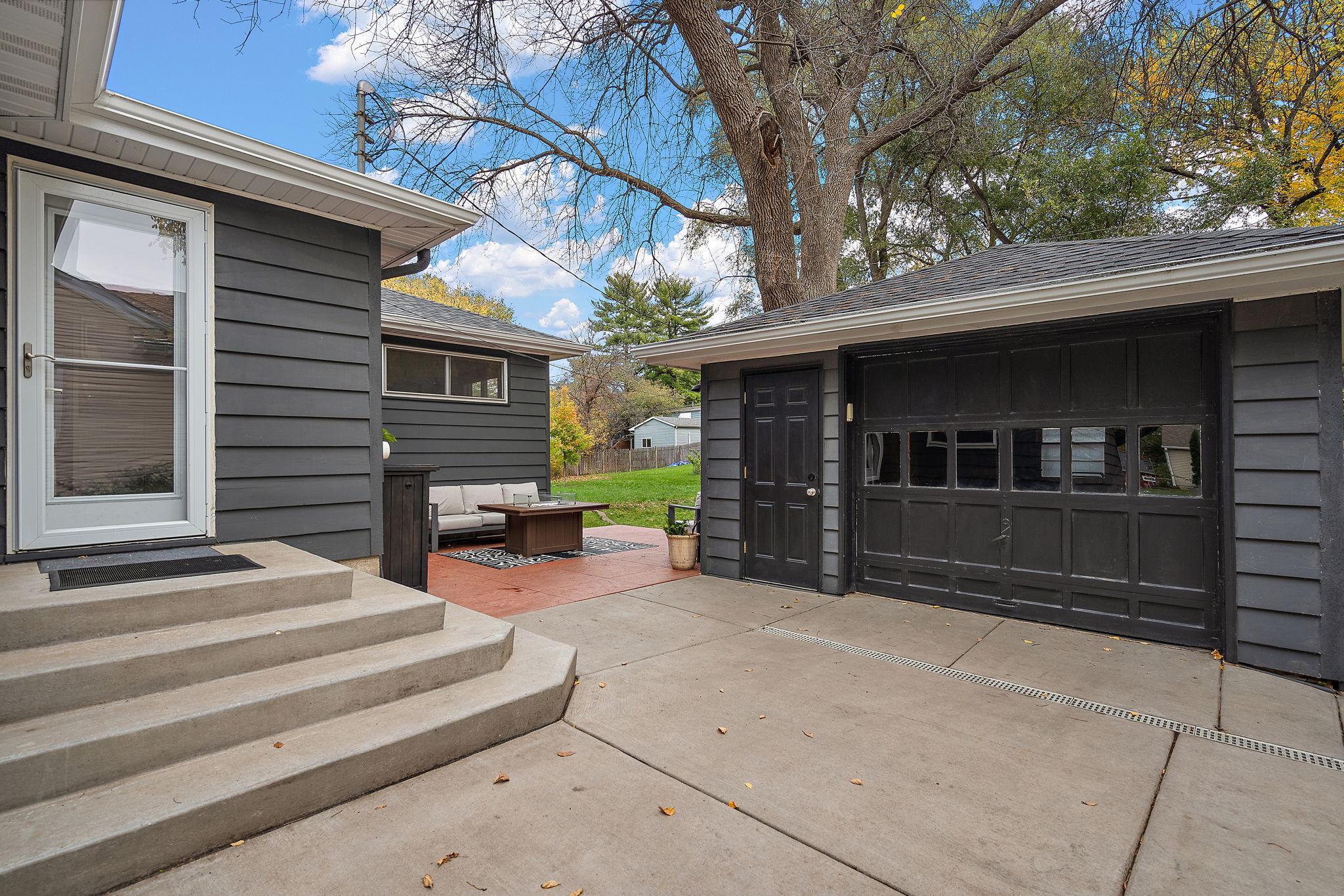 View of Residential at 411 Jefferson Avenue, Edina MN 55343, Edina (6 of 14) - Mike Wilen | Minnesota Team Real Estate