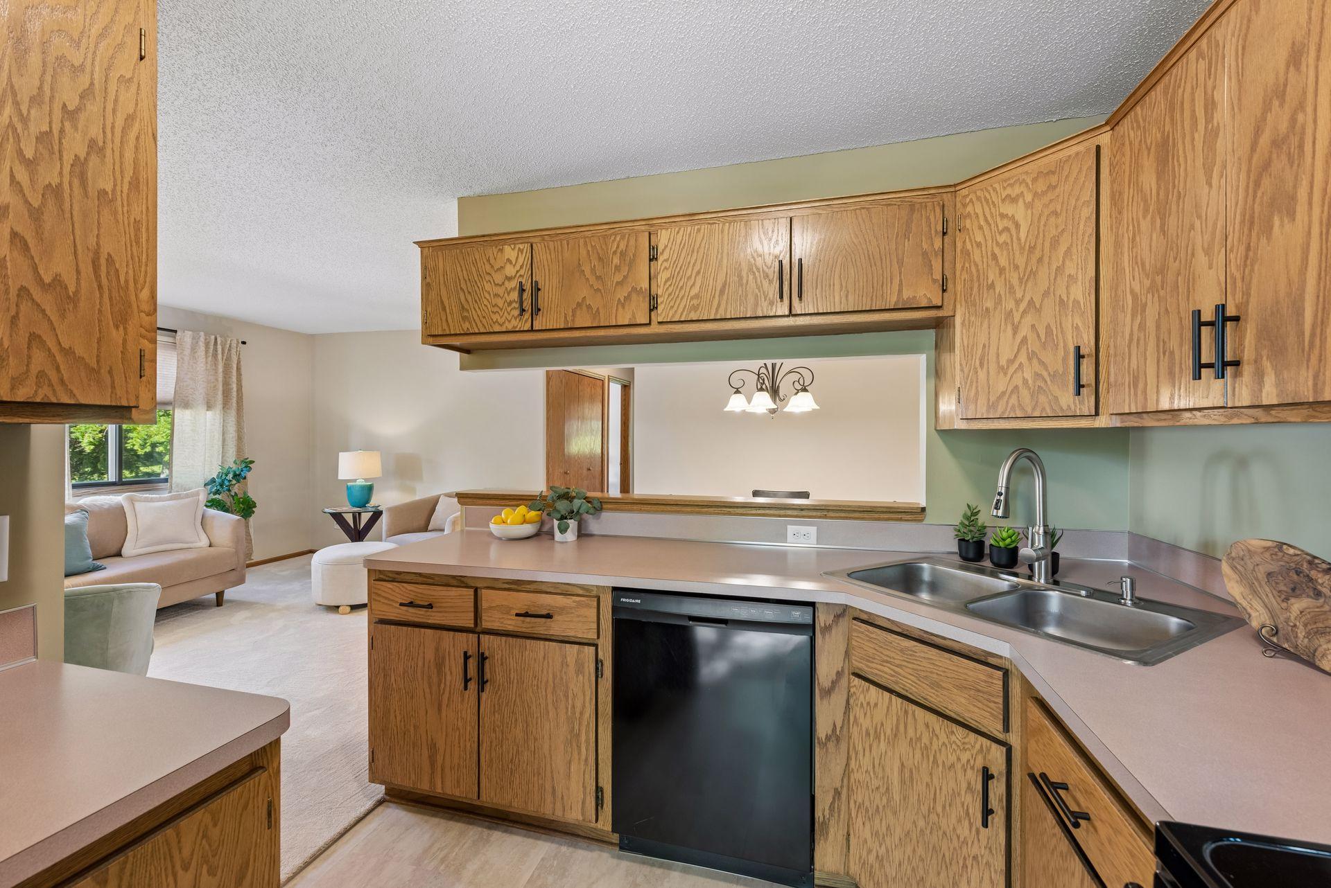 View of Residential at 7638 13th Street, Oakdale MN 55128, Oakdale (11 of 31) - Mike Wilen | Minnesota Team Real Estate