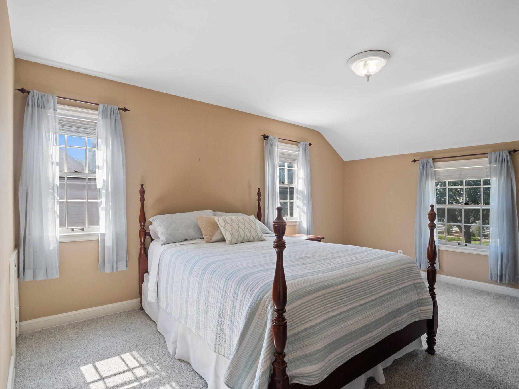 View of Residential at 1776 Asbury Street, Falcon Heights MN 55113, Falcon Heights (16 of 40) - Mike Wilen | Minnesota Team Real Estate