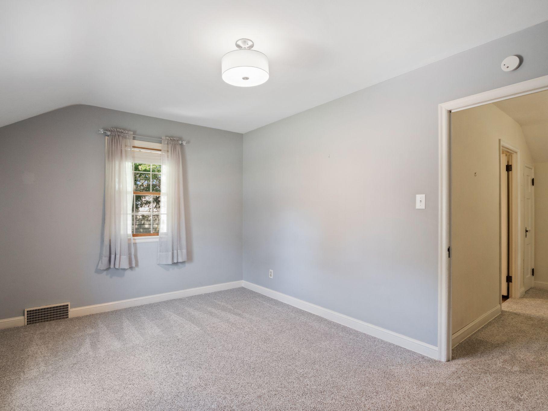 View of Residential at 1776 Asbury Street, Falcon Heights MN 55113, Falcon Heights (20 of 40) - Mike Wilen | Minnesota Team Real Estate