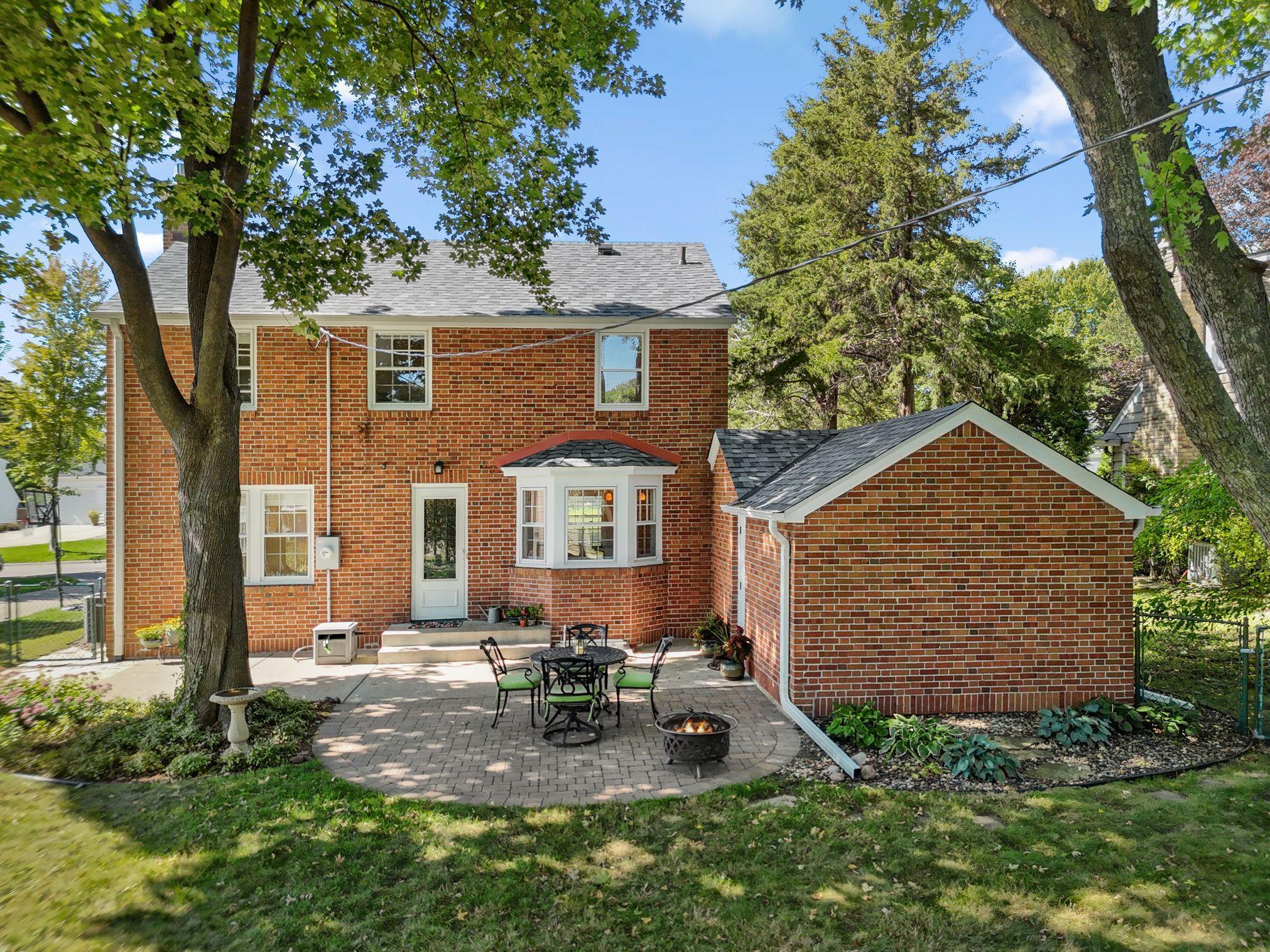View of Residential at 1776 Asbury Street, Falcon Heights MN 55113, Falcon Heights (32 of 40) - Mike Wilen | Minnesota Team Real Estate