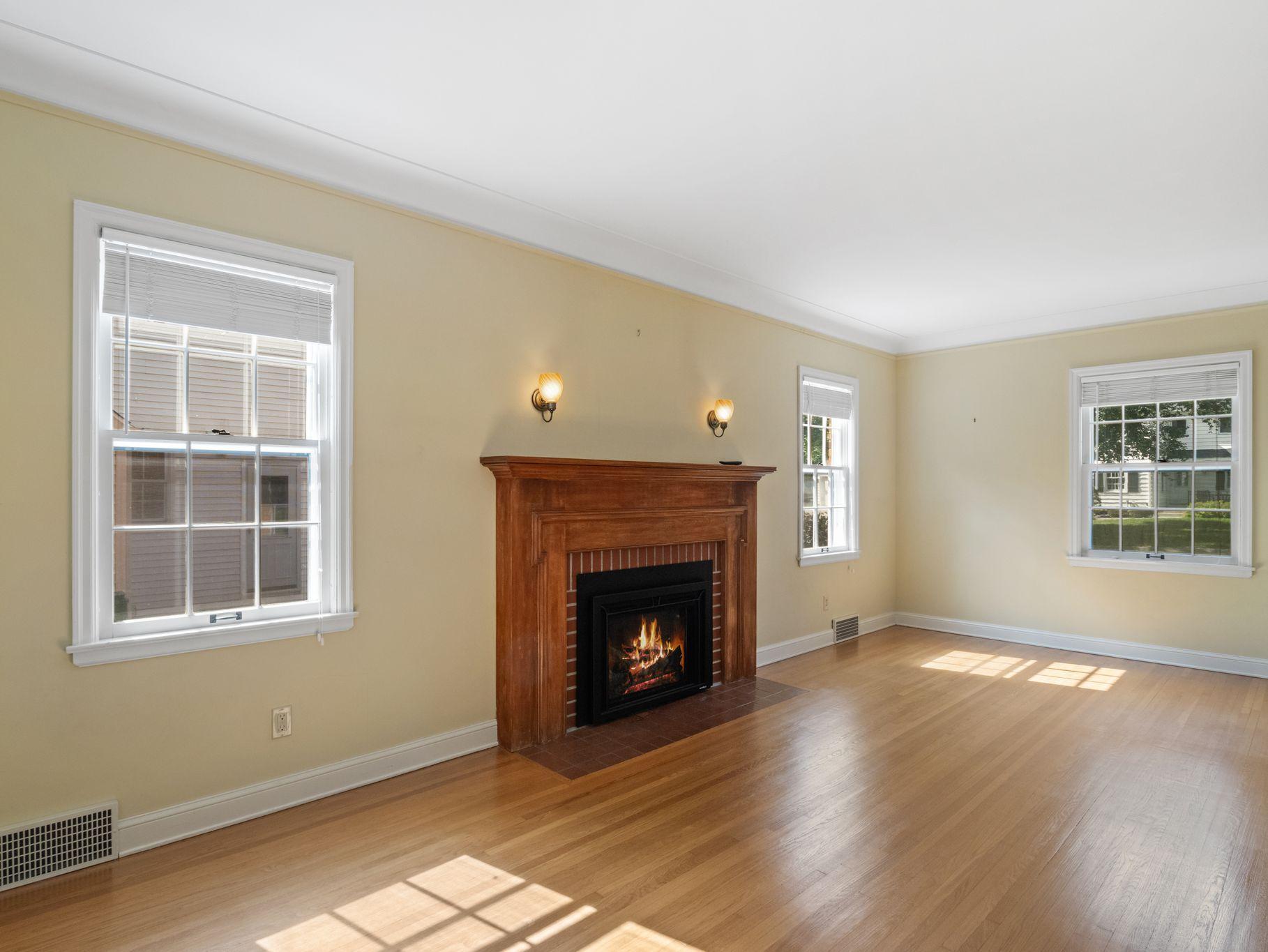 View of Residential at 1776 Asbury Street, Falcon Heights MN 55113, Falcon Heights (37 of 40) - Mike Wilen | Minnesota Team Real Estate