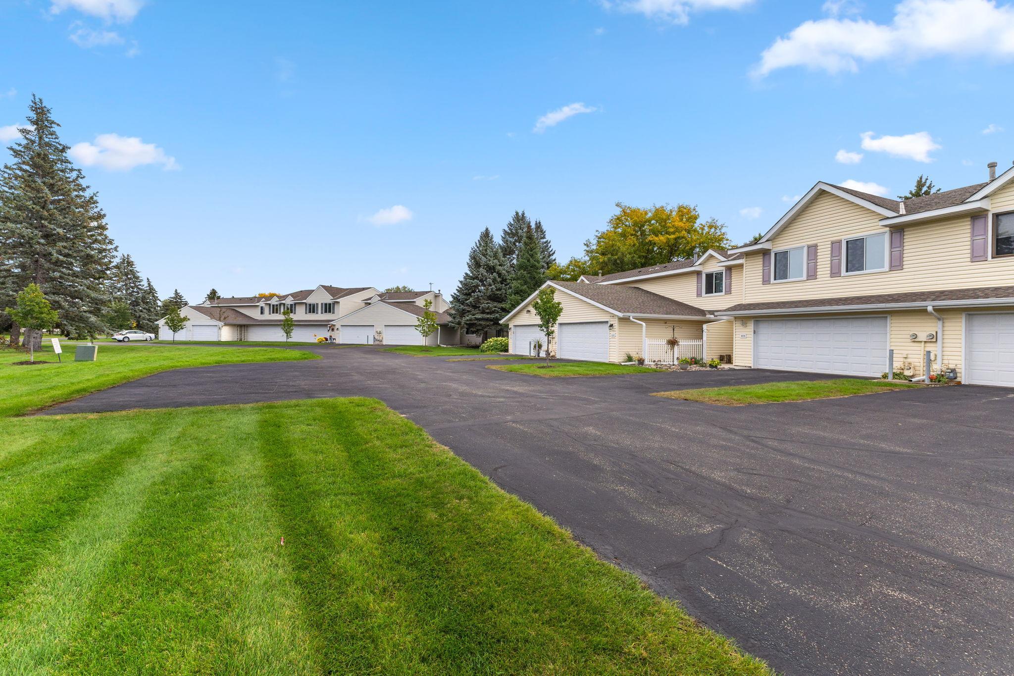 View of Residential at 404 Pleasure Creek Drive, Blaine MN 55434, Blaine (33 of 35) - Mike Wilen | Minnesota Team Real Estate