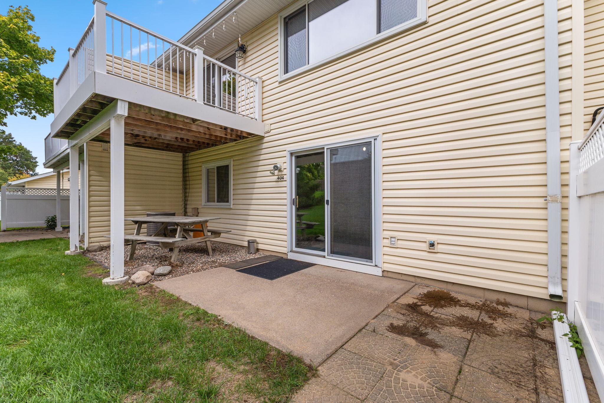 View of Residential at 404 Pleasure Creek Drive, Blaine MN 55434, Blaine (31 of 35) - Mike Wilen | Minnesota Team Real Estate