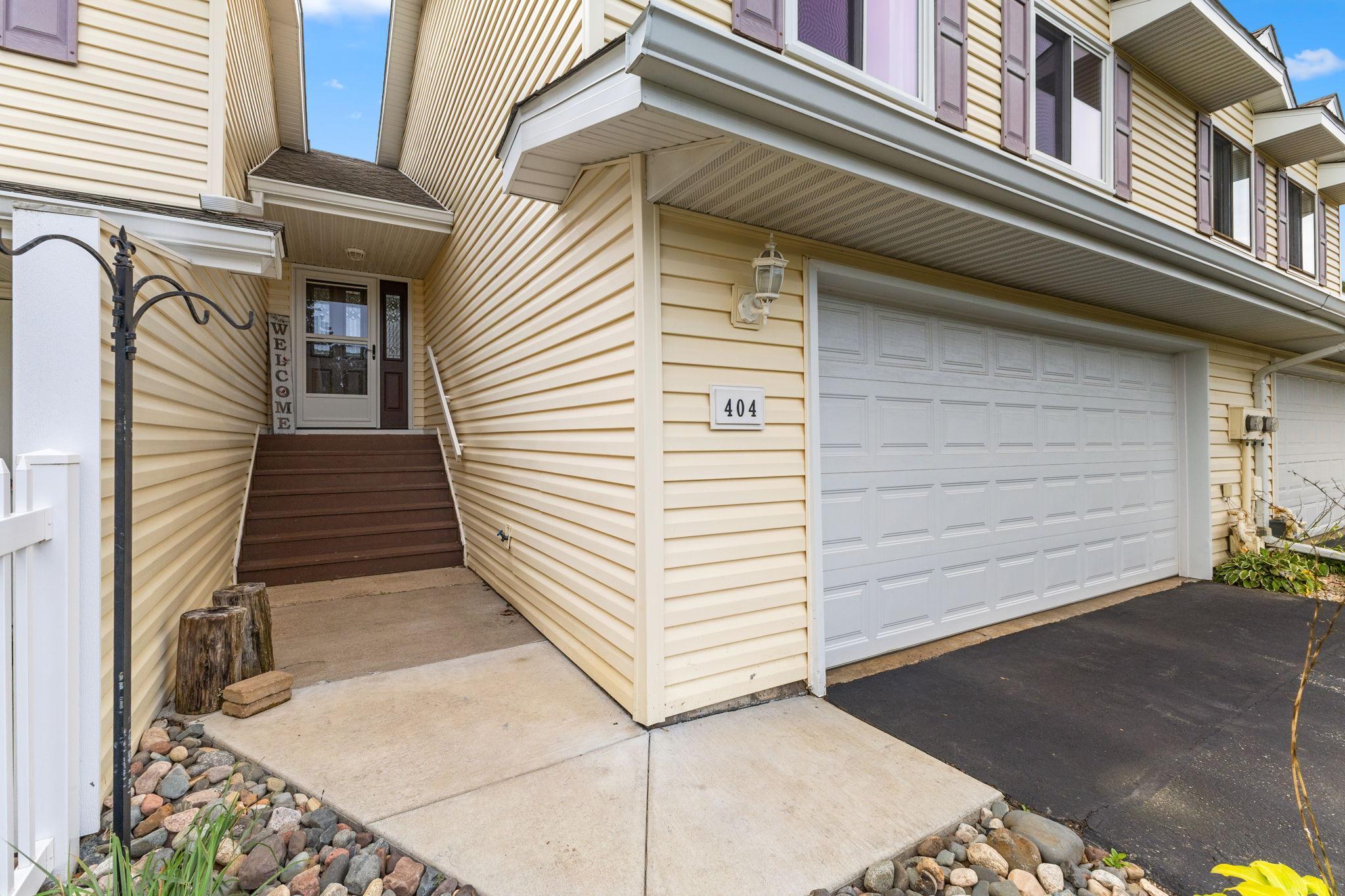 View of Residential at 404 Pleasure Creek Drive, Blaine MN 55434, Blaine (30 of 35) - Mike Wilen | Minnesota Team Real Estate
