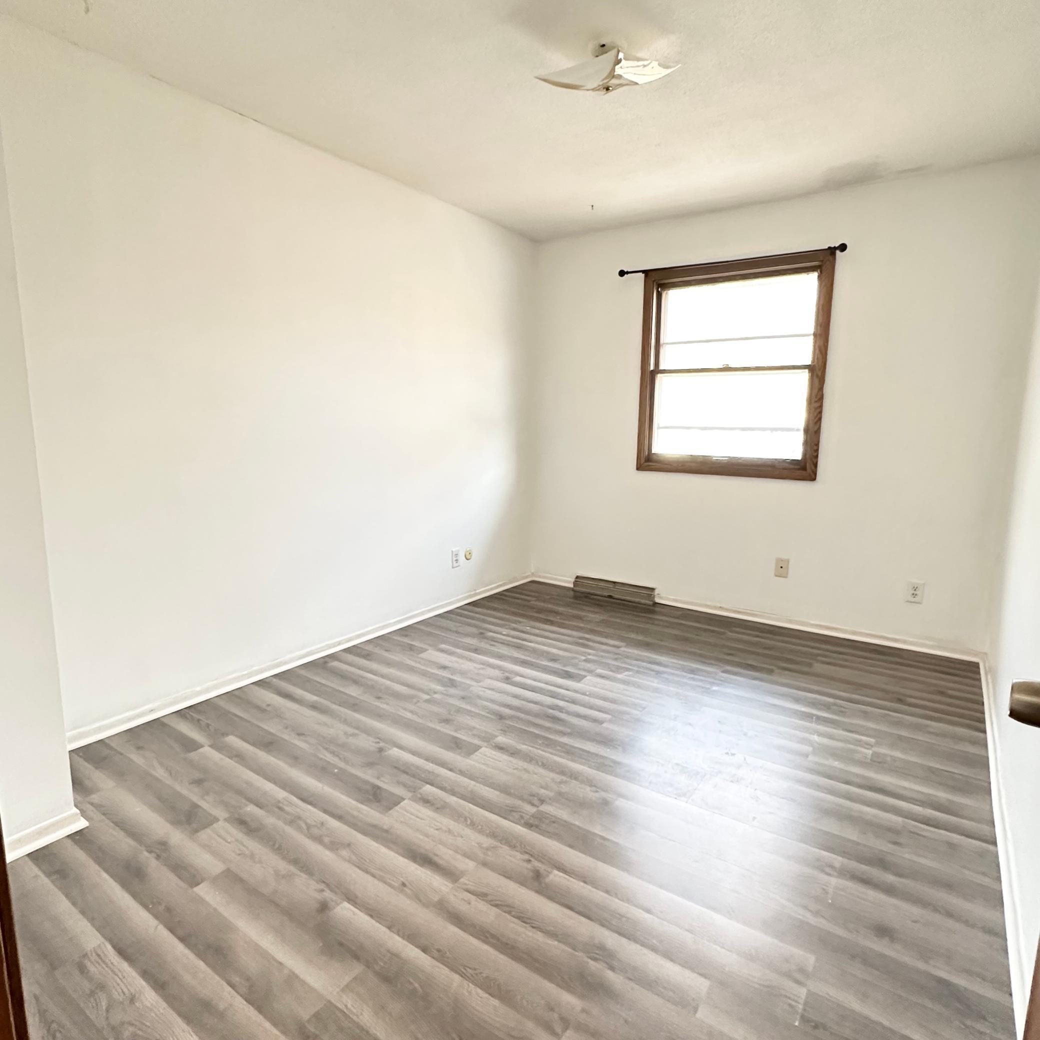 View of Residential Income at 1561 Arkwright Street, Saint Paul MN 55130, Saint Paul (14 of 19) - Mike Wilen | Minnesota Team Real Estate