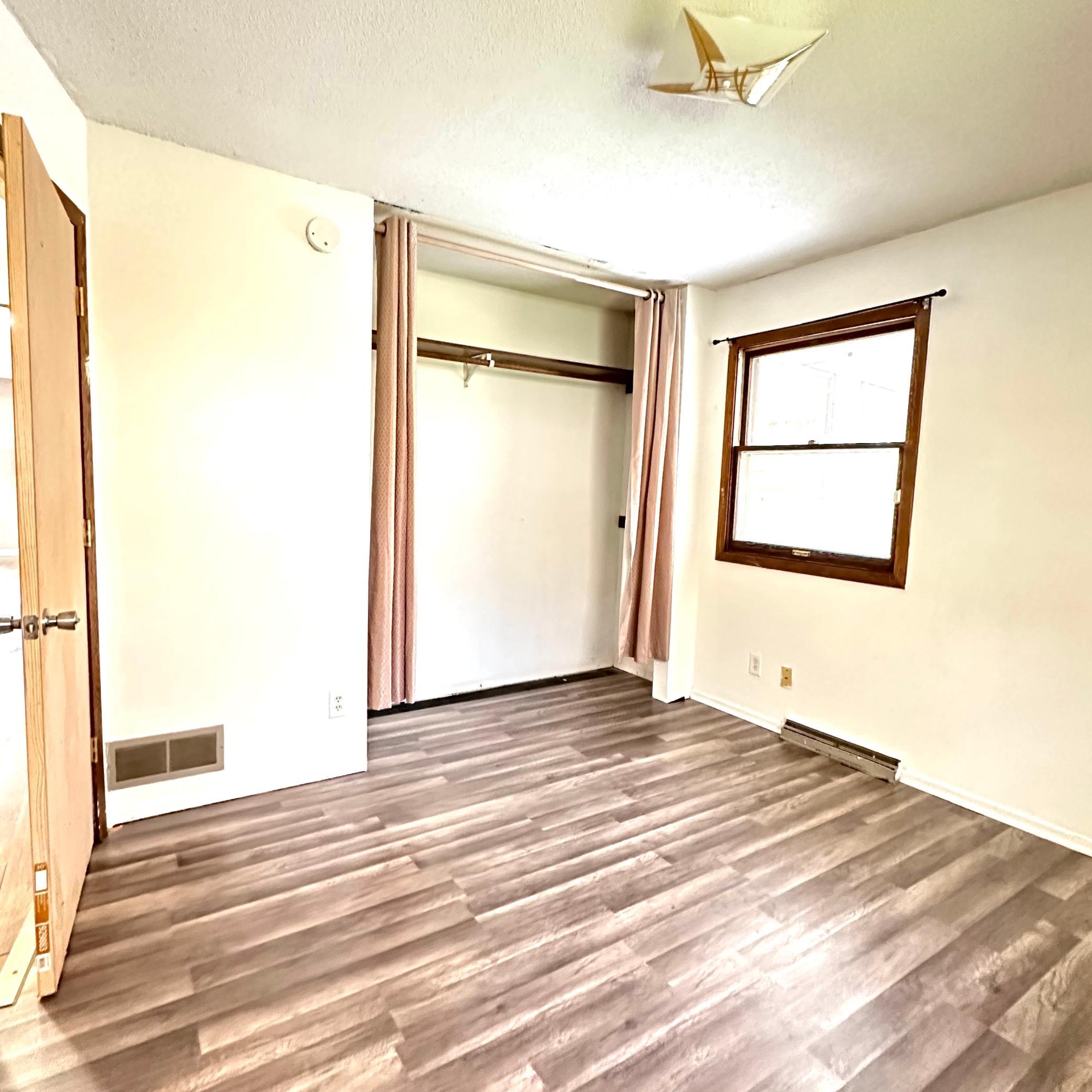 View of Residential Income at 1561 Arkwright Street, Saint Paul MN 55130, Saint Paul (16 of 19) - Mike Wilen | Minnesota Team Real Estate