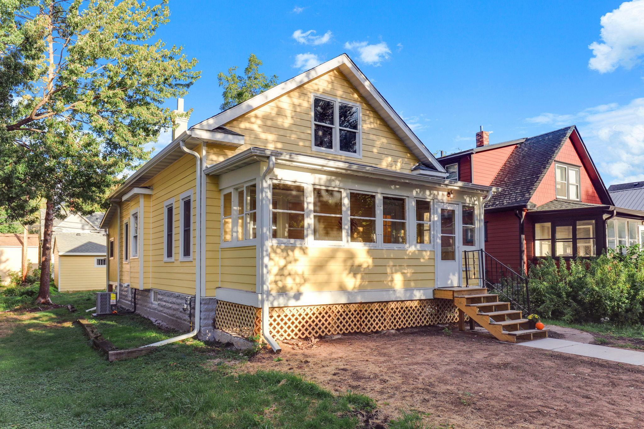 View of Single Family at 1040 24th Avenue, Minneapolis - Mike Wilen | Minnesota Team Real Estate