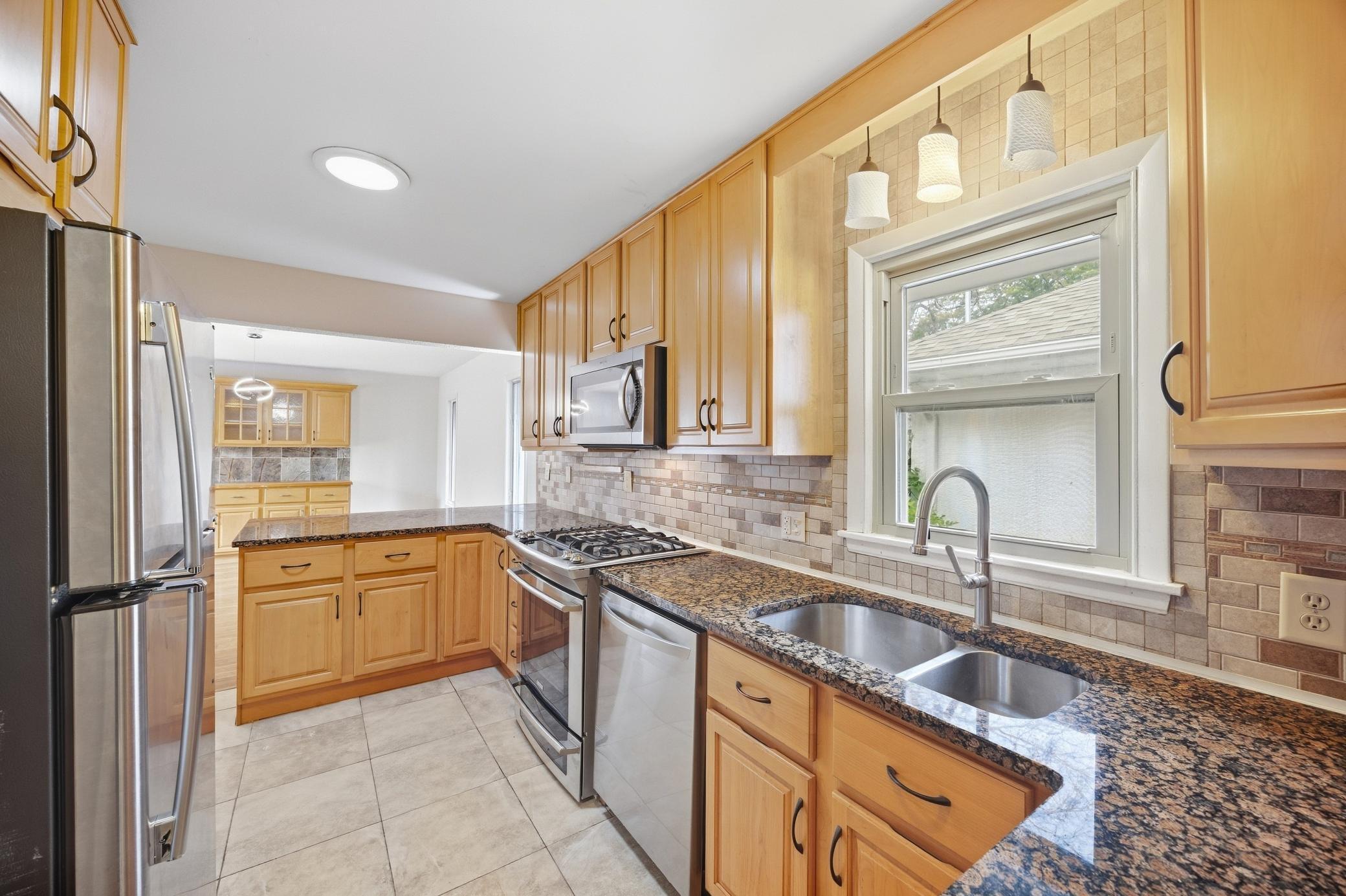 View of Residential at 1567 Atlantic Street, Saint Paul MN 55106, Saint Paul (9 of 25) - Mike Wilen | Minnesota Team Real Estate