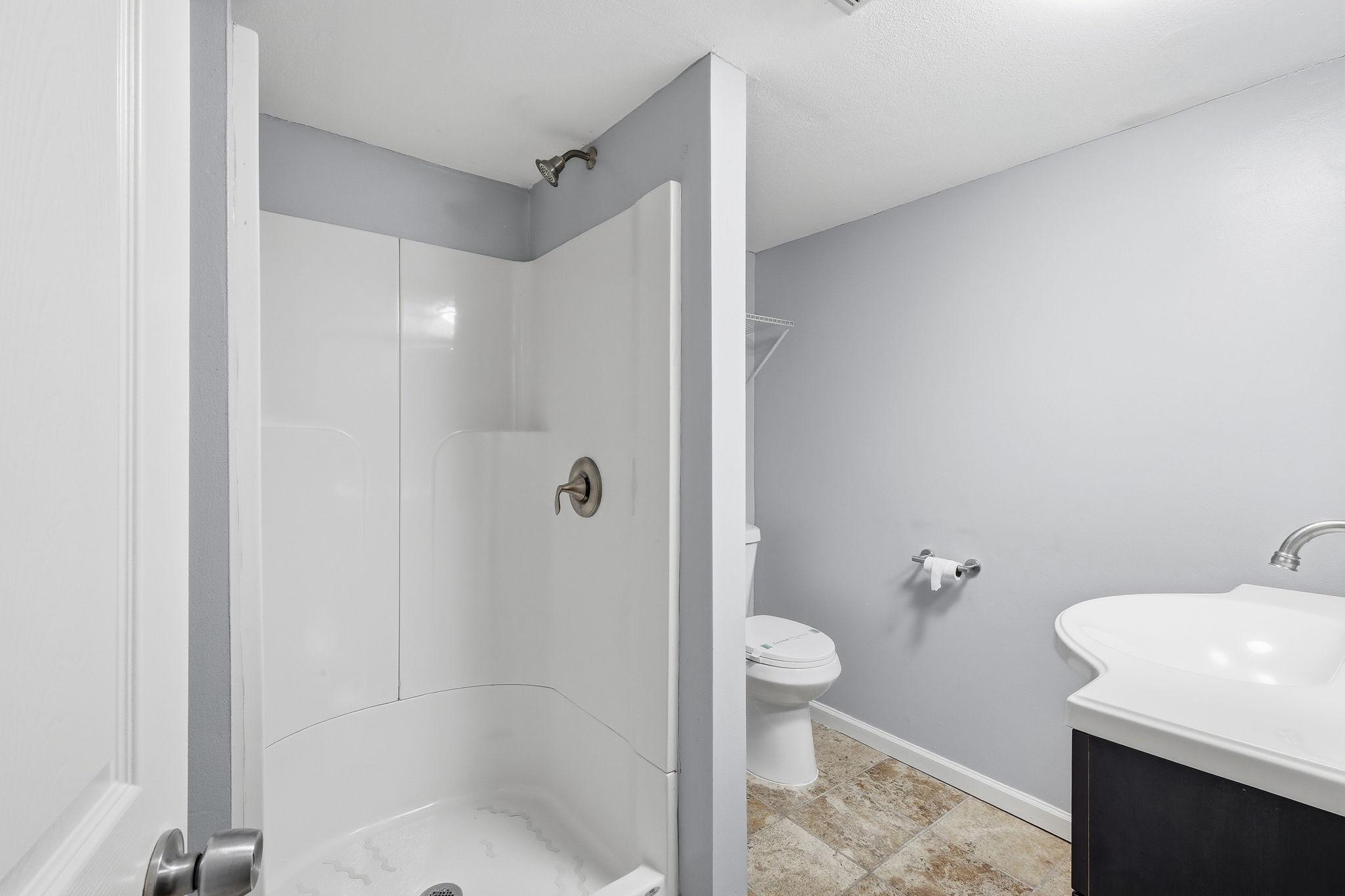 View of Residential at 4417 Russell Avenue, Minneapolis MN 55412, Minneapolis (32 of 42) - Mike Wilen | Minnesota Team Real Estate
