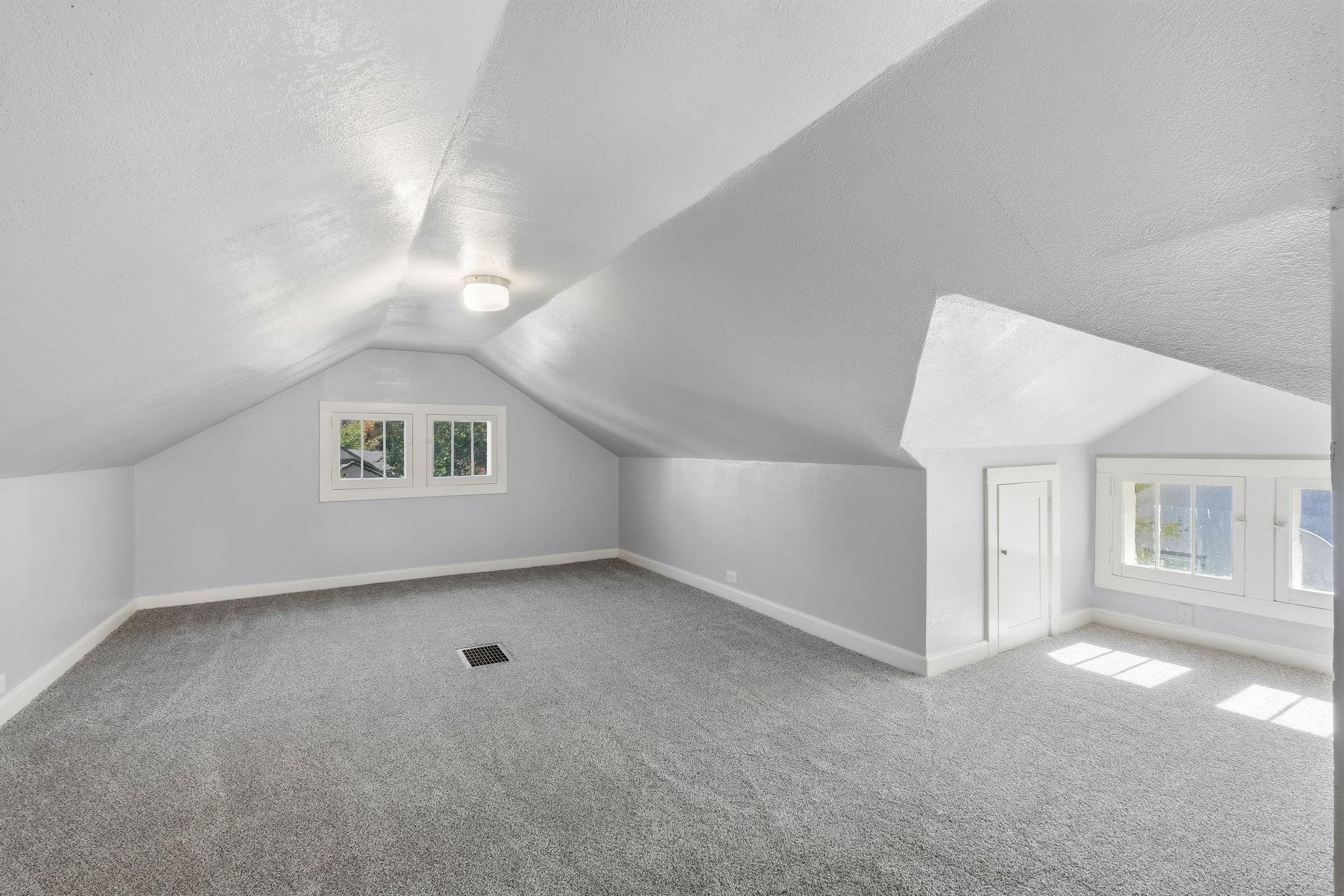 View of Residential at 4417 Russell Avenue, Minneapolis MN 55412, Minneapolis (25 of 42) - Mike Wilen | Minnesota Team Real Estate