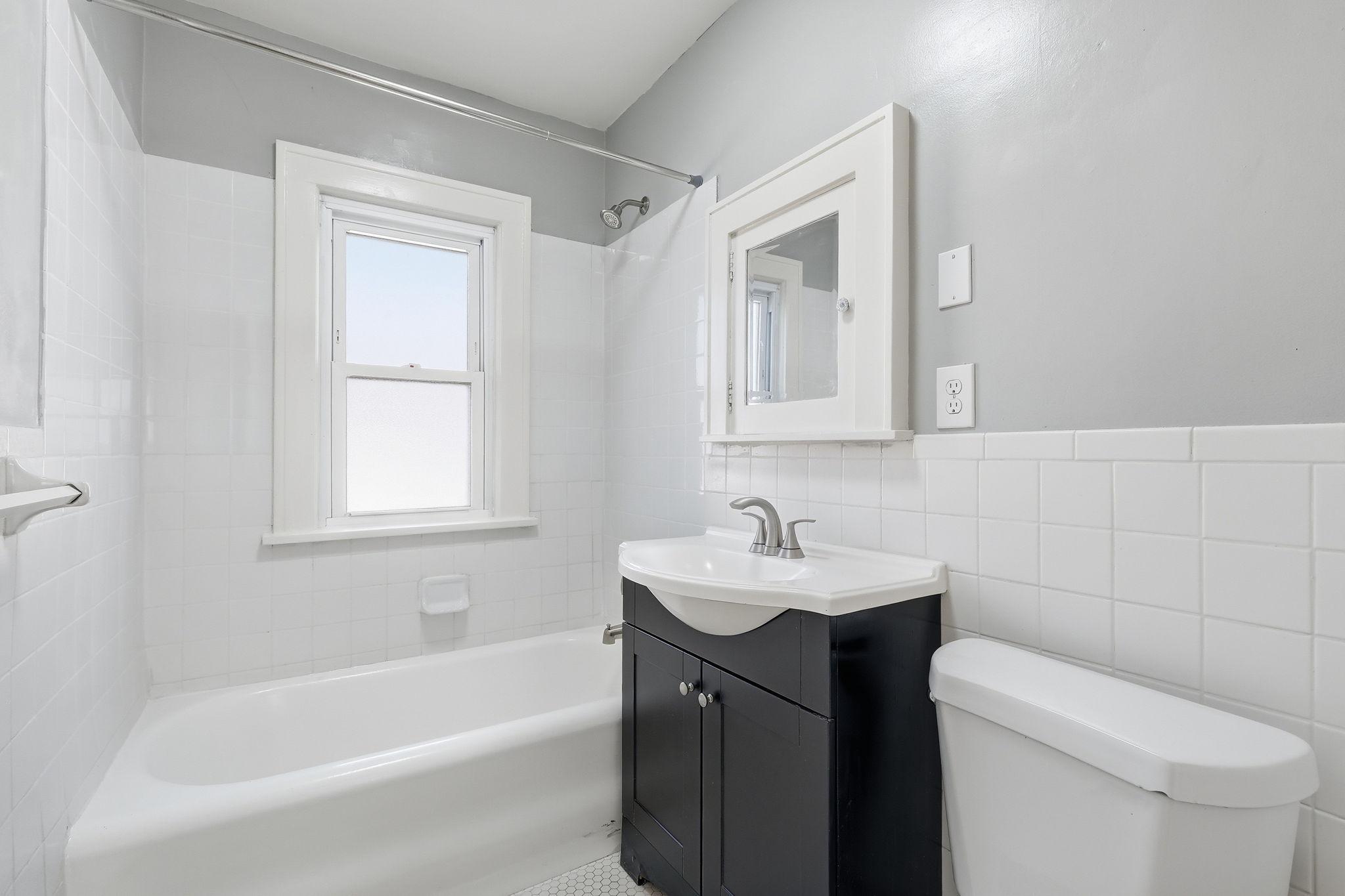 View of Residential at 4417 Russell Avenue, Minneapolis MN 55412, Minneapolis (23 of 42) - Mike Wilen | Minnesota Team Real Estate