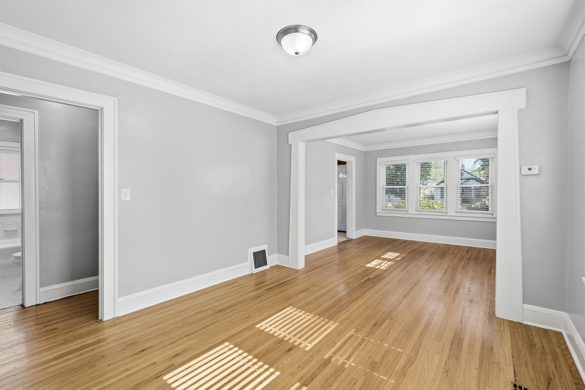 View of Residential at 4417 Russell Avenue, Minneapolis MN 55412, Minneapolis (15 of 42) - Mike Wilen | Minnesota Team Real Estate